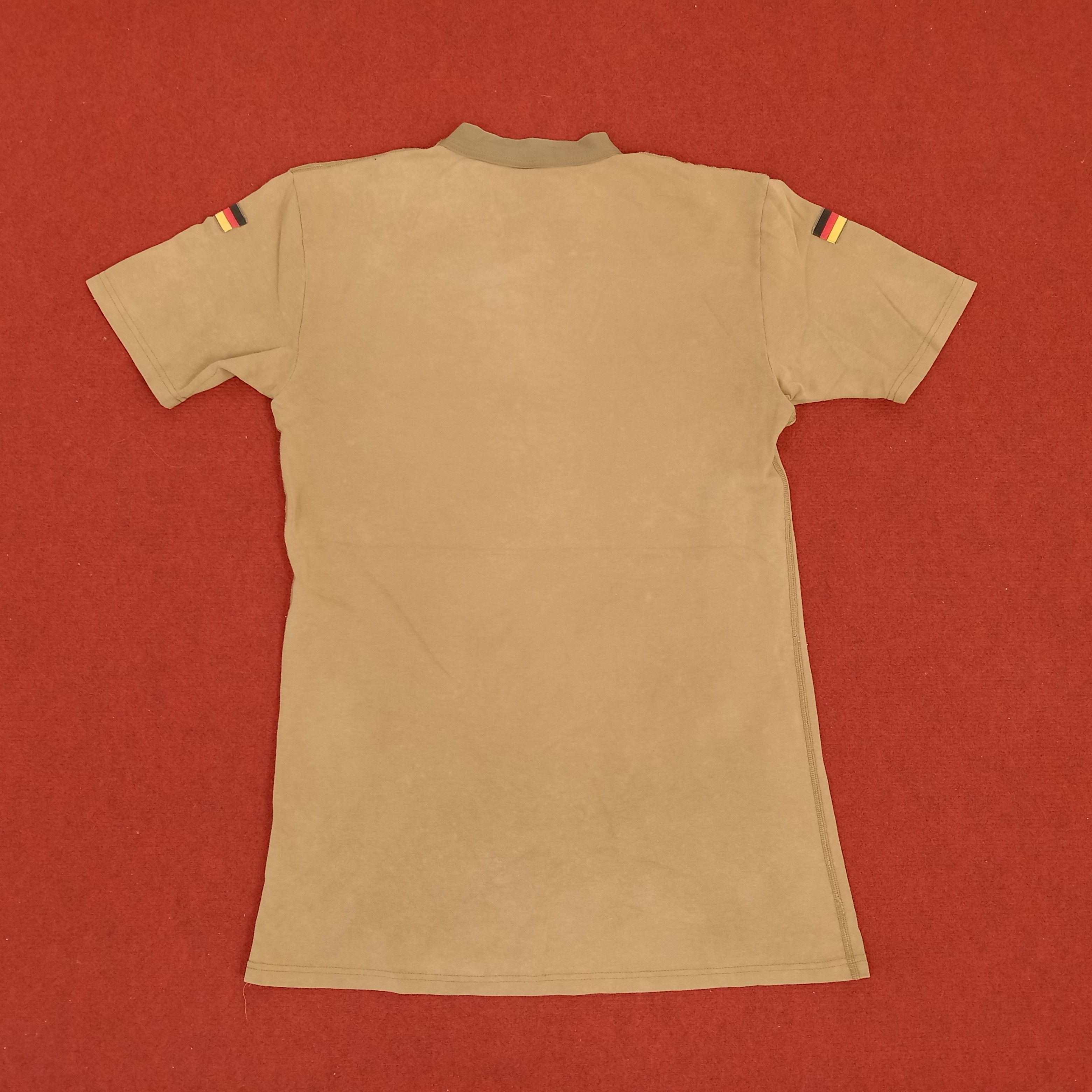 Vintage Germany Army MIlitary Thieme Plain Style Vintage Tshirt Size US M / EU 48-50 / 2 - 2 Preview