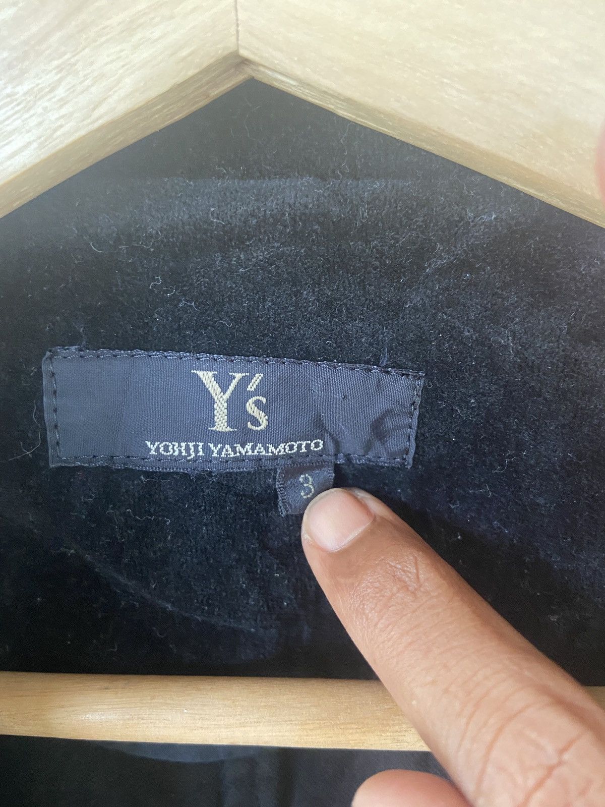 Vintage Vintage Y’s Yohji Yamamoto Velvet Cropped Blazer Jacket Size M / US 6-8 / IT 42-44 - 5 Thumbnail