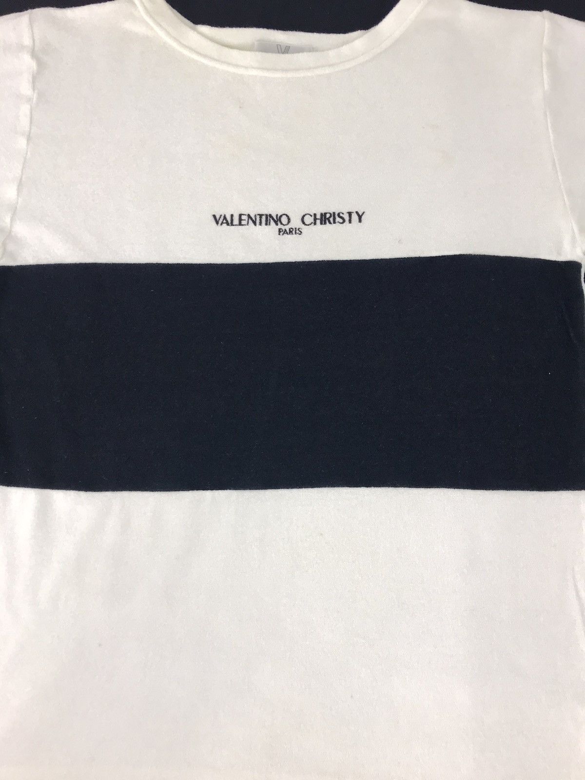 Designer × Valentino × Vintage Vintage 90s Valentino Christy Paris Embroidery Logo T-shirt Size US M / EU 48-50 / 2 - 3 Thumbnail