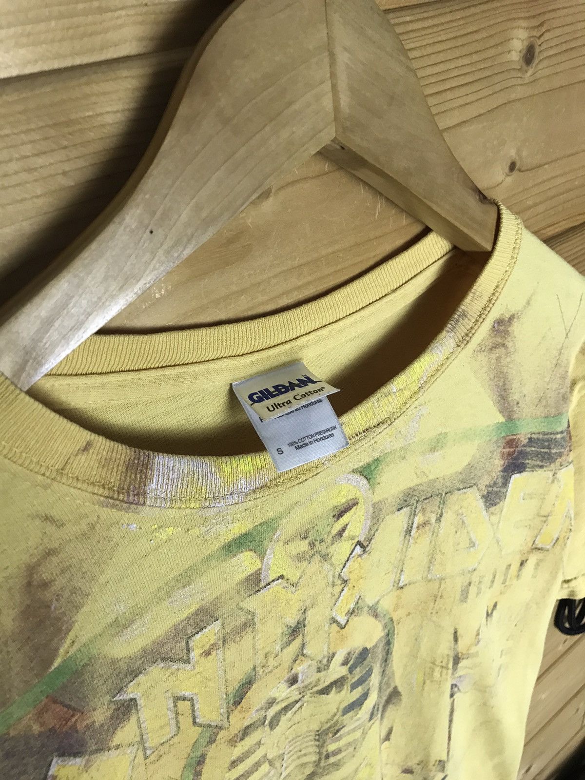 Vintage Iron Maiden over print t-shirt Size US S / EU 44-46 / 1 - 7 Thumbnail