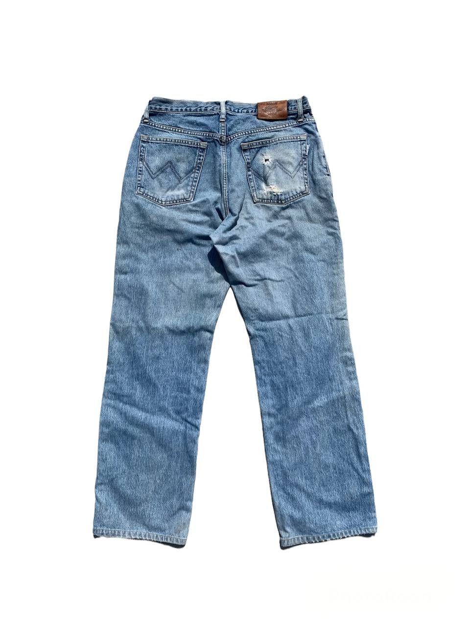 Edwin Vintage Edwin Light Washed Stone Washed Distressed Denim Size US 32 / EU 48 - 2 Thumbnail