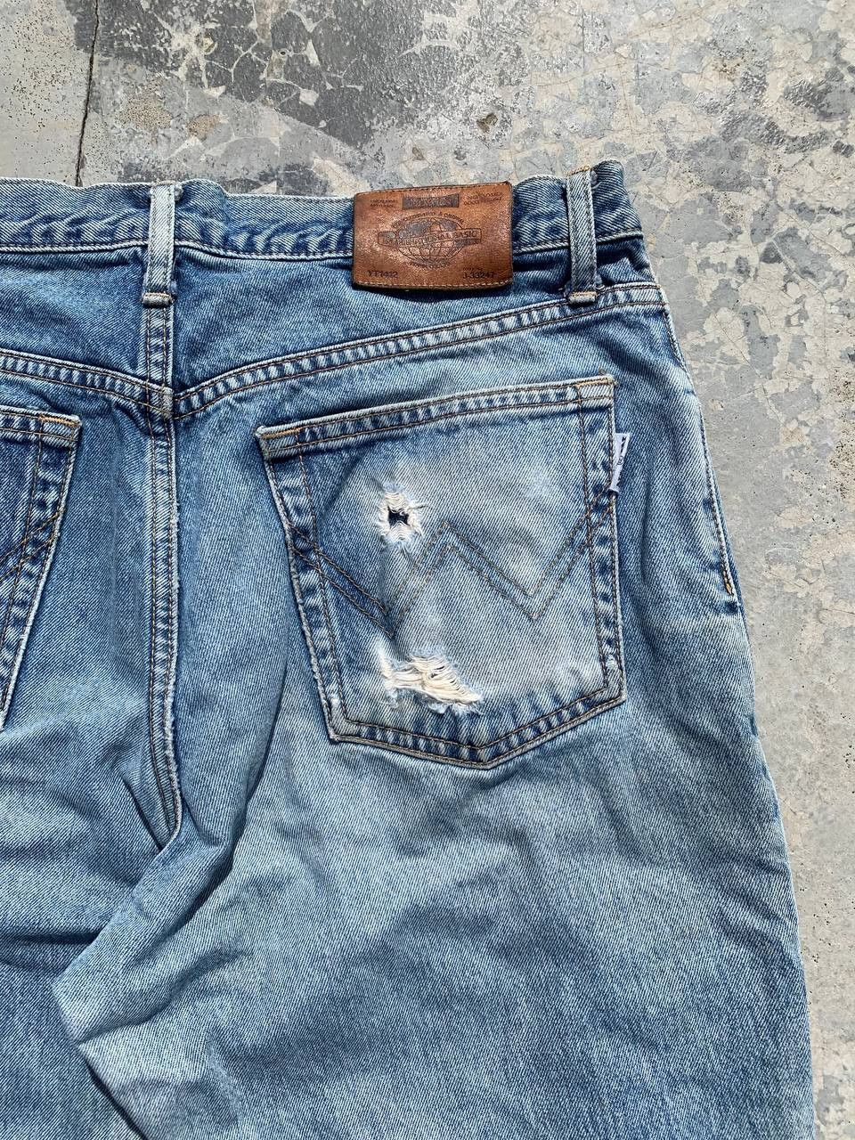 Edwin Vintage Edwin Light Washed Stone Washed Distressed Denim Size US 32 / EU 48 - 9 Thumbnail