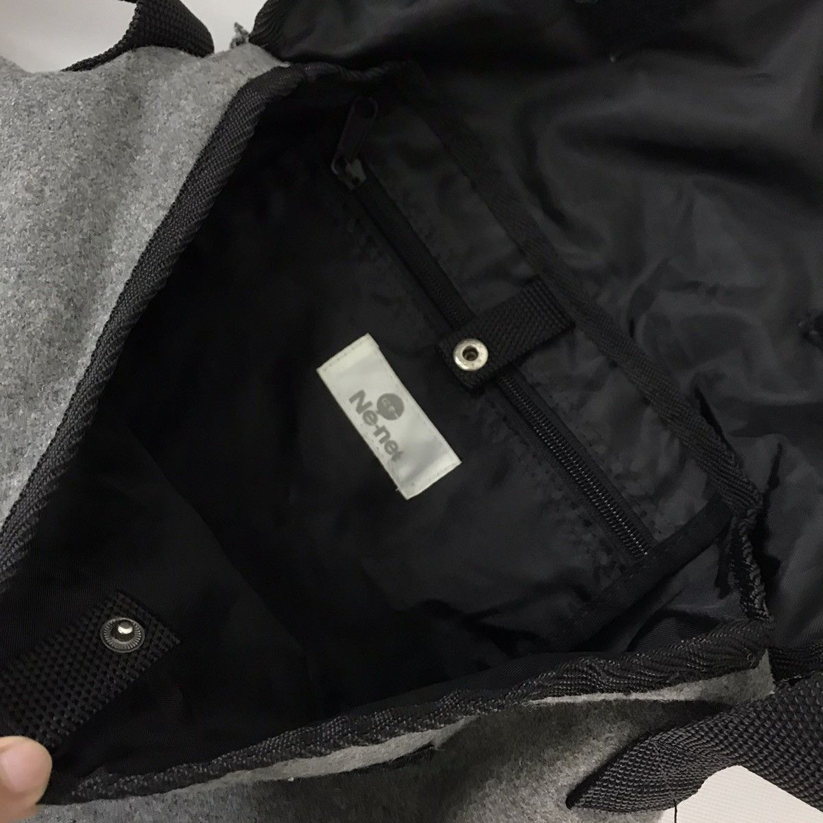 Designer × Issey Miyake × Ne-Net Ne-net by Issey Miyake wool slim bag Size ONE SIZE - 8 Thumbnail
