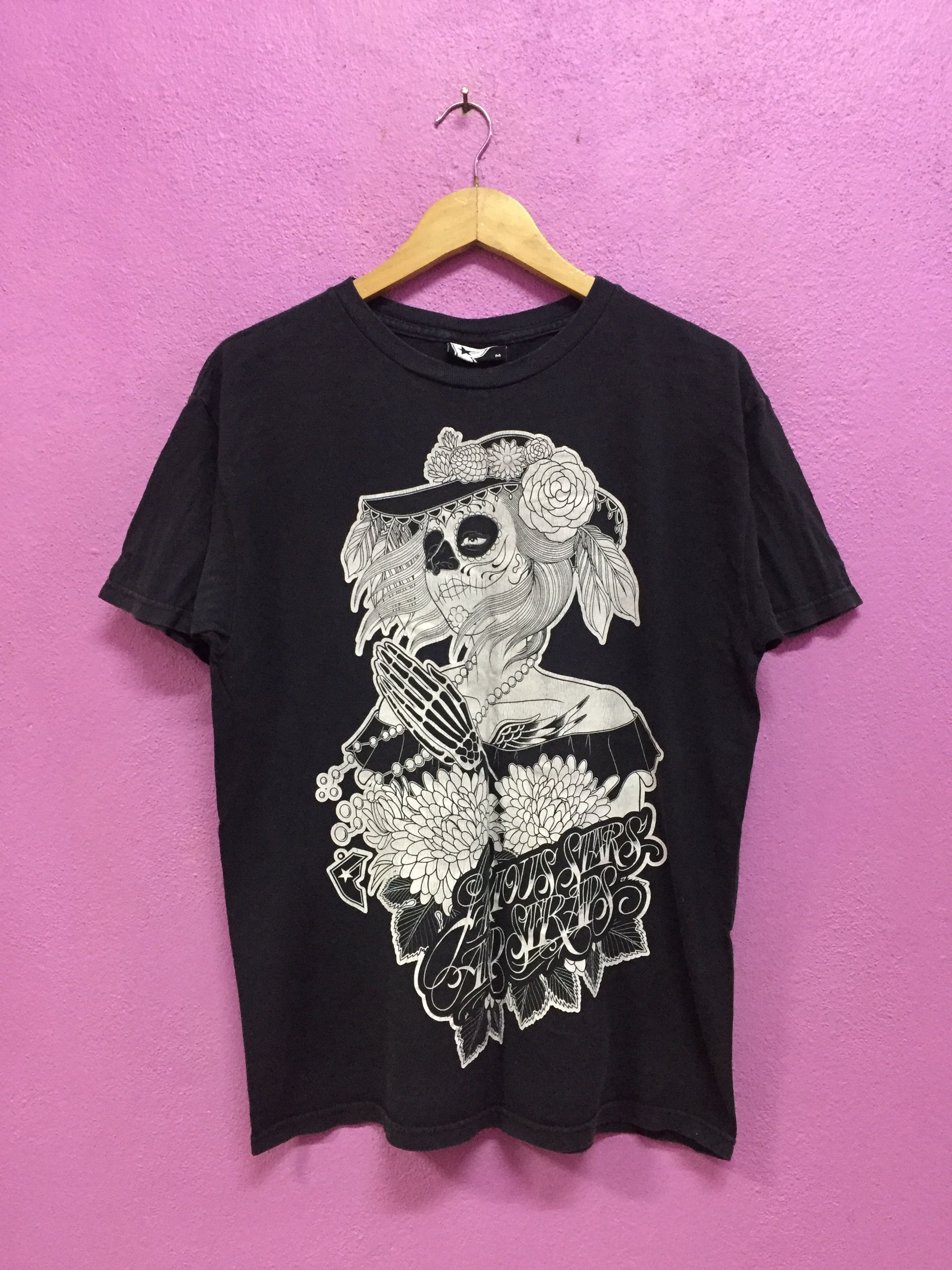 Vintage Famous Star Rare T-Shirts Size M Size US M / EU 48-50 / 2 - 1 Thumbnail