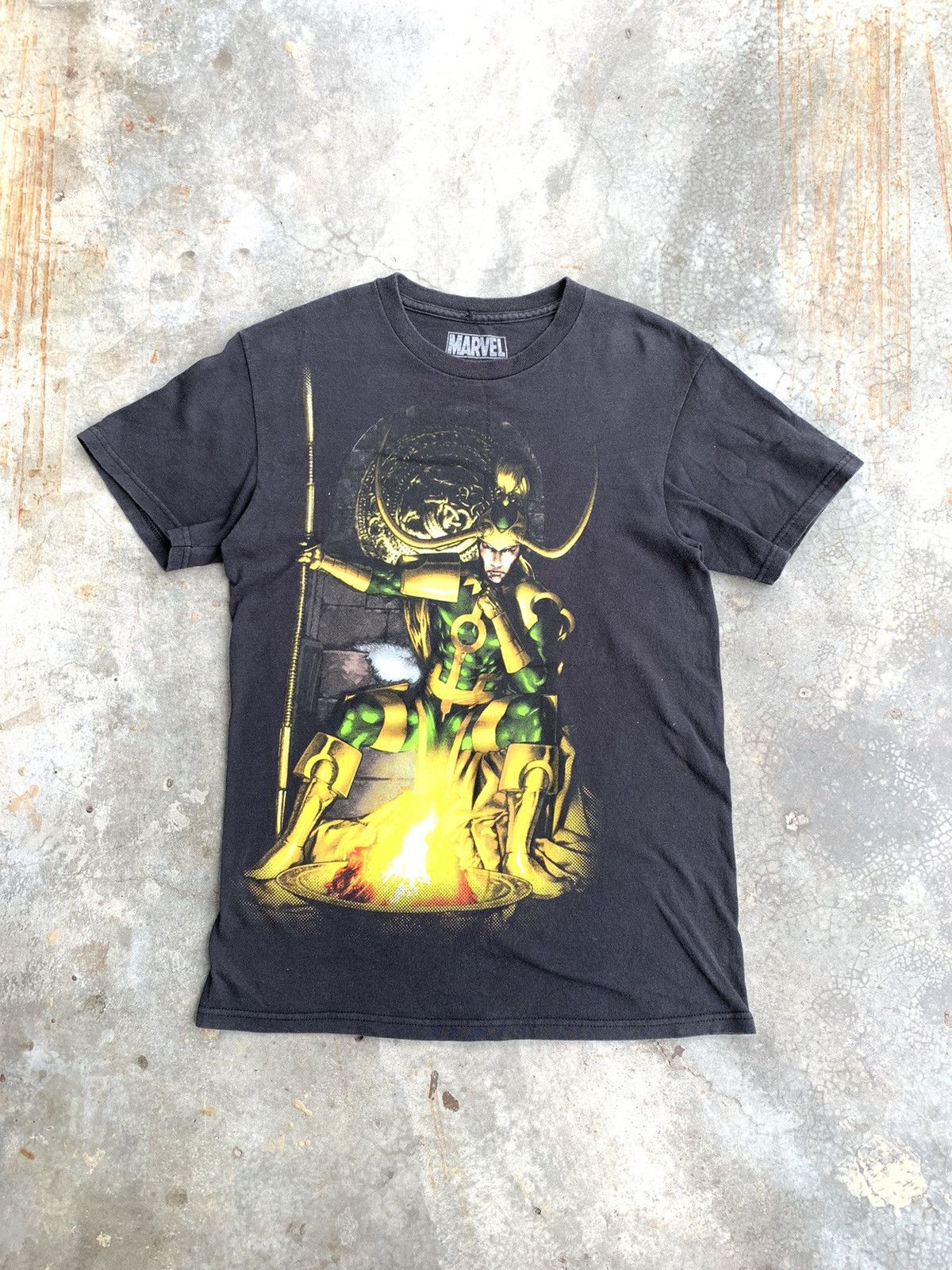 Mad Engine Vintage Y2K Faded Marvel Loki OverPrint Tshirt Size US S / EU 44-46 / 1 - 1 Thumbnail