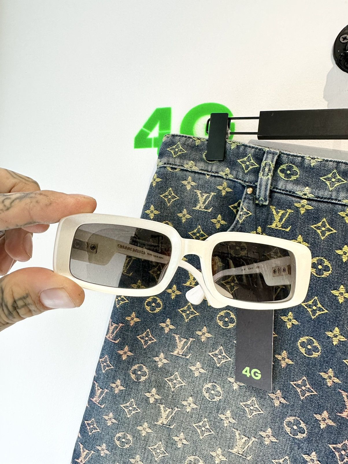 Chrome Hearts Chrome Hears WHITE PEARL SUNGLASSES KINK NEW Size ONE SIZE - 10 Thumbnail
