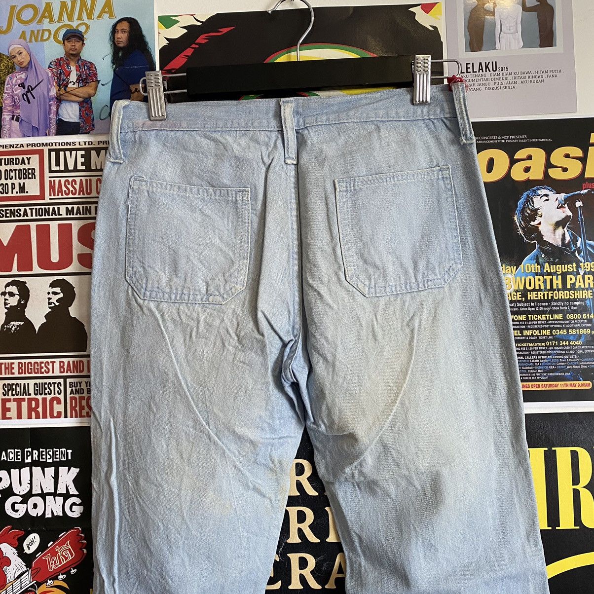 Vintage Vintage Bell Bottom Lightwash Blue Flare Jeans Size US 29 - 10 Thumbnail