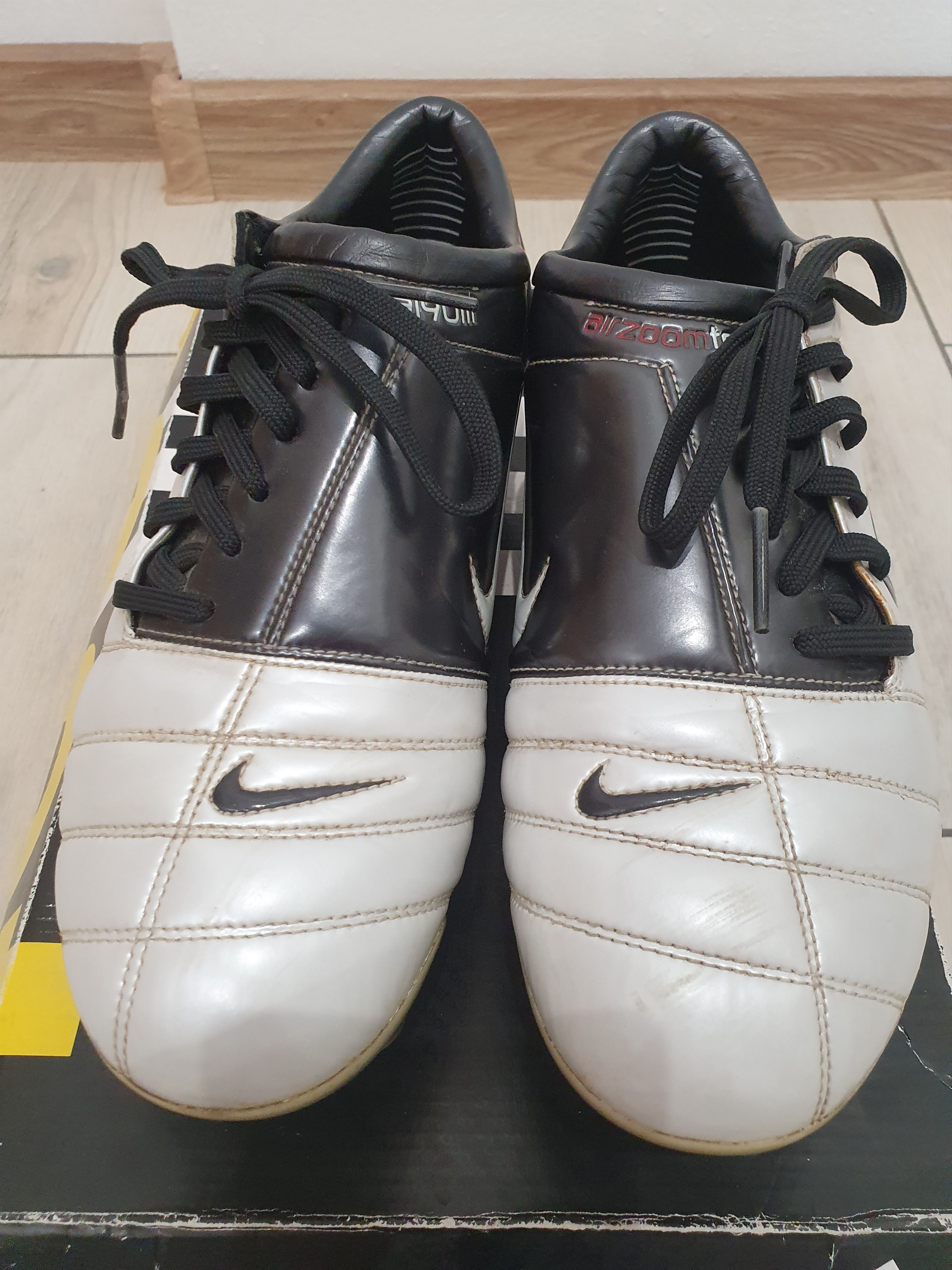 NIKE AIR ZOOM T90 TOTAL90 SG SIze 42 8.5us 7.5uk soccer