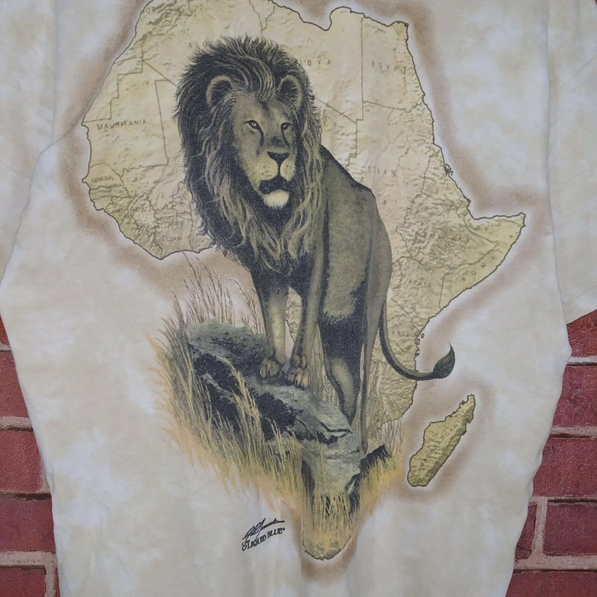 Liquid Blue Vintage Liquid Blue Big Print Lion Face Tie Dye T-shirt Size US L / EU 52-54 / 3 - 6 Thumbnail