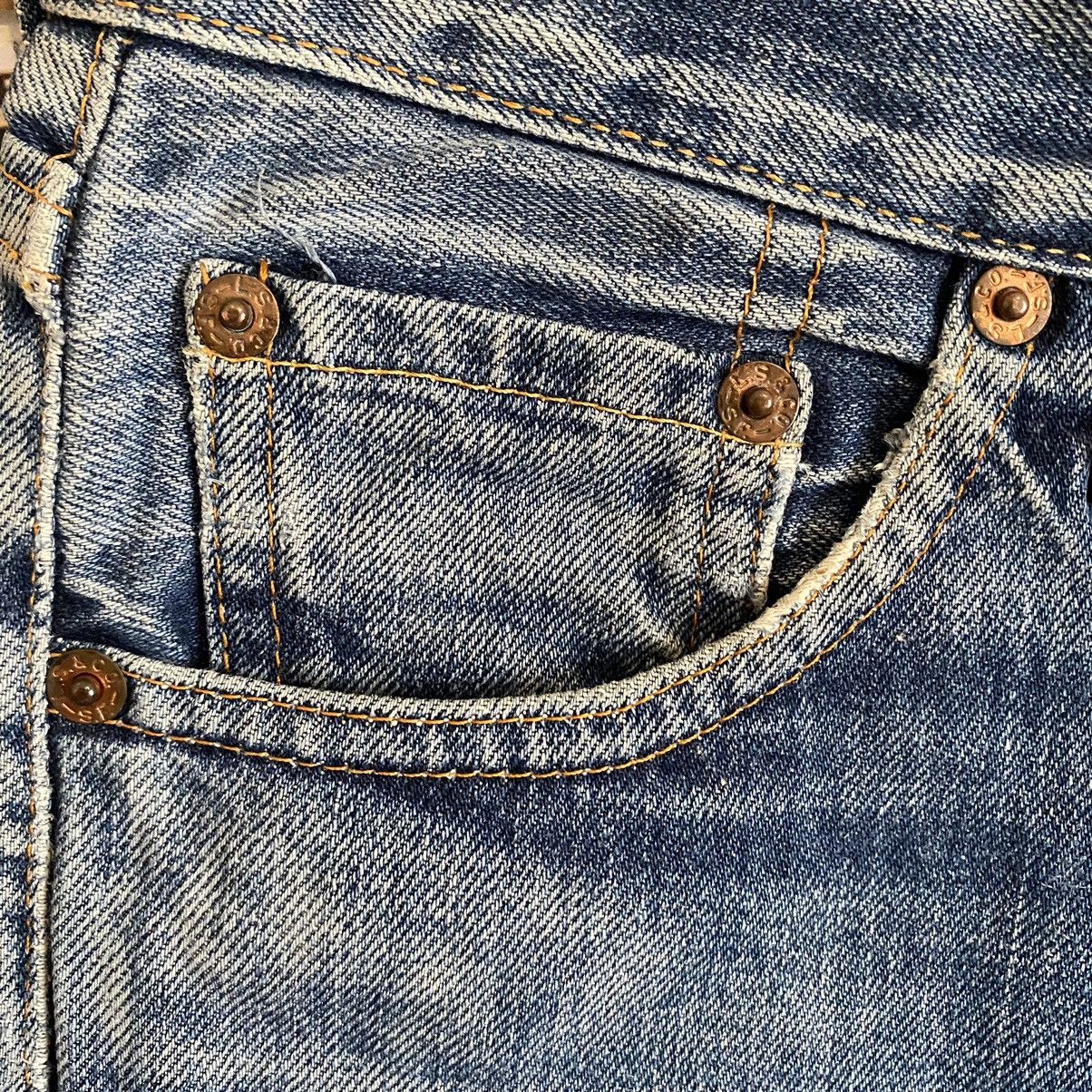 Levi's Vintage Levi’s 551 90s Big E Selvedge Distressed Denim Size US 28 / EU 44 - 4 Thumbnail