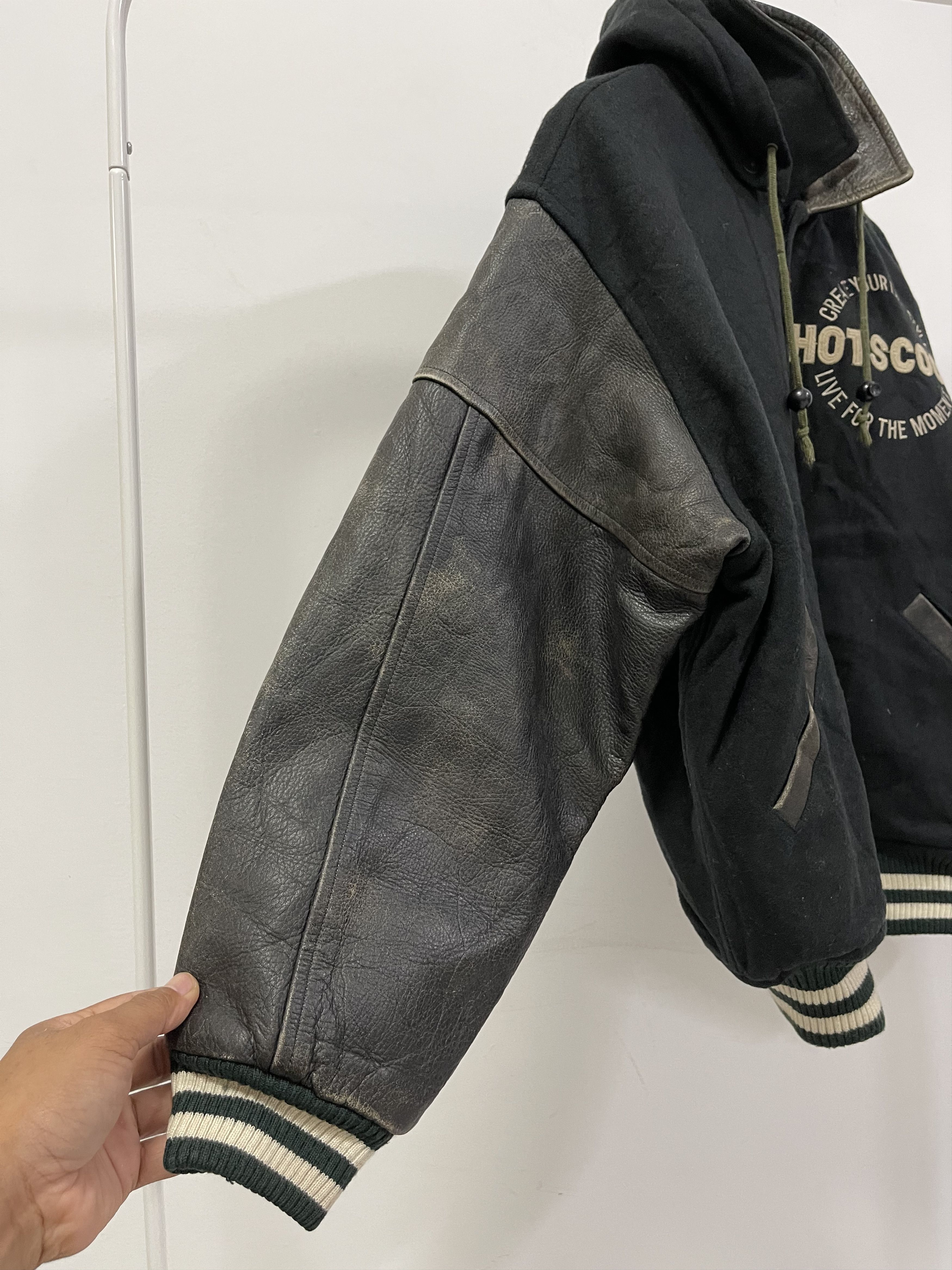 Leather Vintage HOTSCOOP Wool Sleeve Leather Varsity Jacket Size US L / EU 52-54 / 3 - 9 Thumbnail
