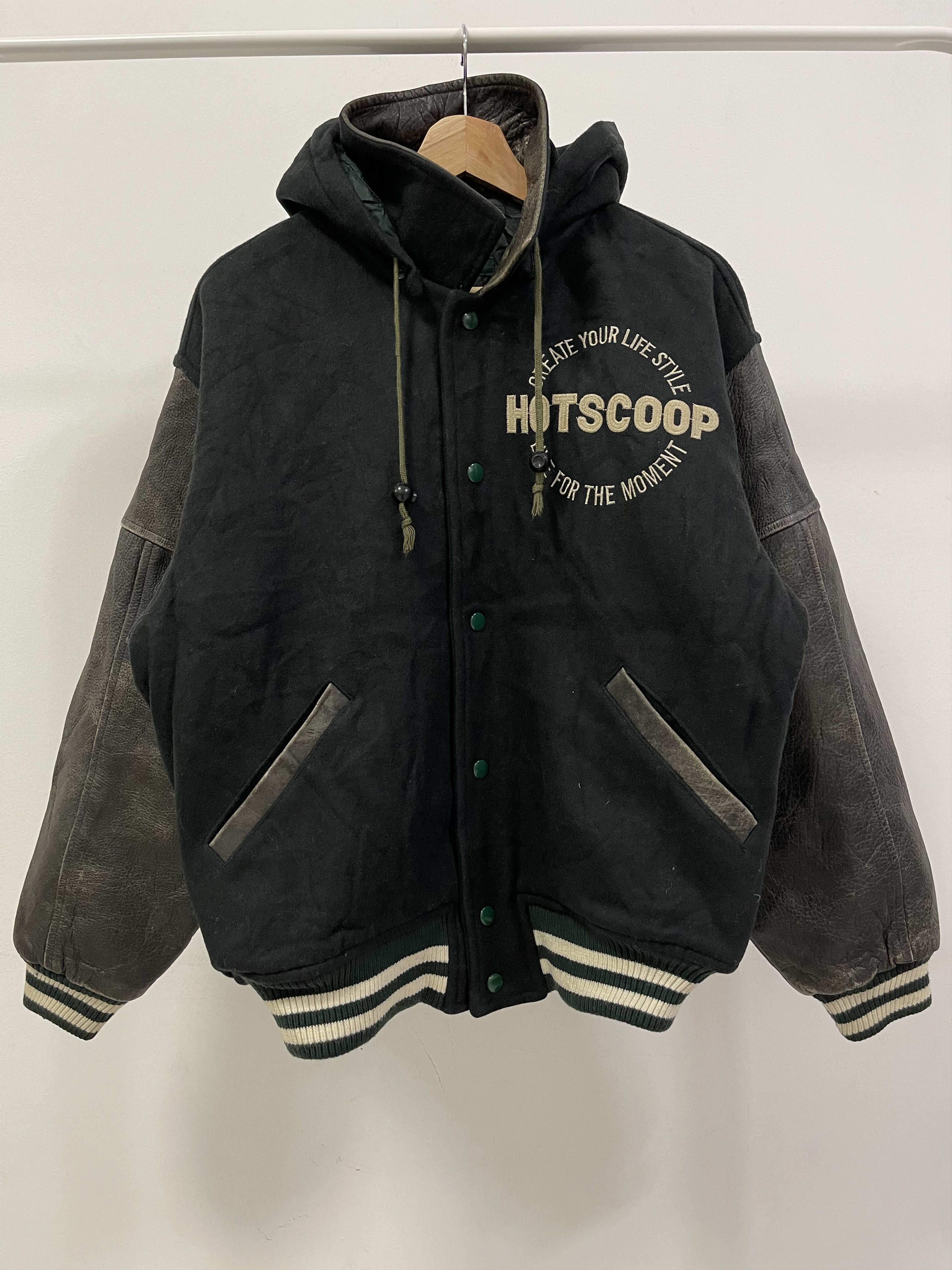 Leather Vintage HOTSCOOP Wool Sleeve Leather Varsity Jacket Size US L / EU 52-54 / 3 - 5 Thumbnail