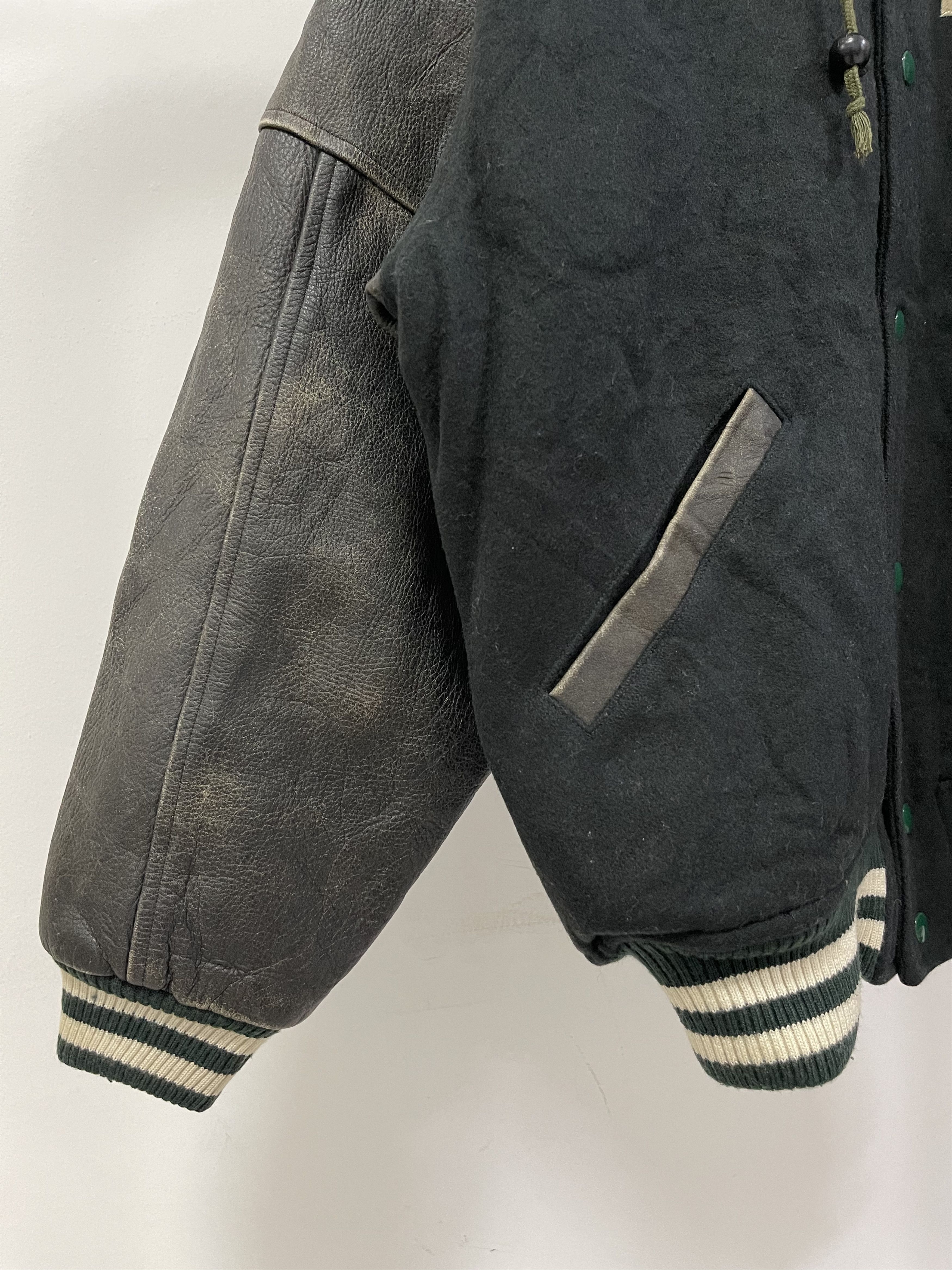 Leather Vintage HOTSCOOP Wool Sleeve Leather Varsity Jacket Size US L / EU 52-54 / 3 - 8 Thumbnail