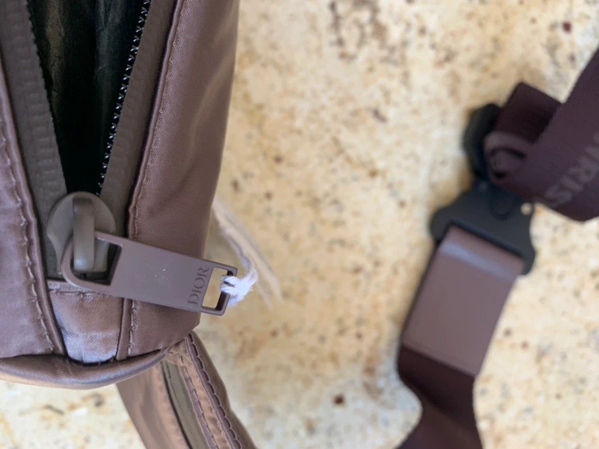 Christian Dior Monsieur × Kim Jones Saddle Bag With Buckle in Bordeaux Size ONE SIZE - 10 Thumbnail