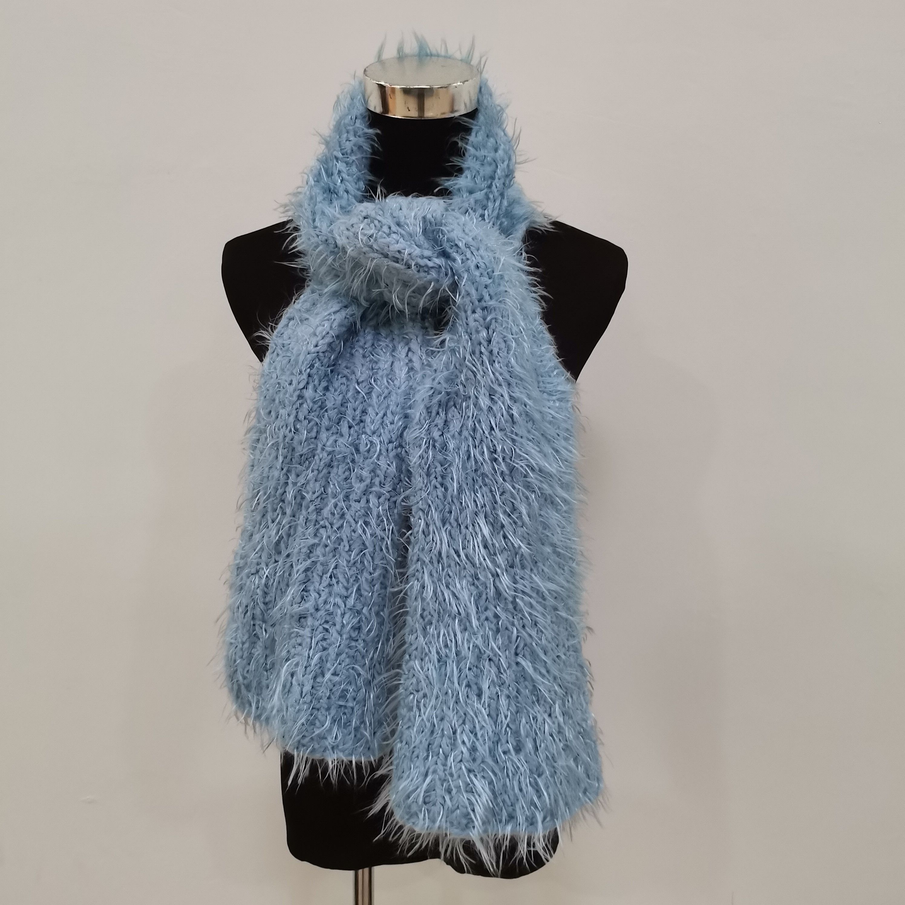 Other Fur/ Knit Scarf baby Blue Size ONE SIZE - 1 Thumbnail