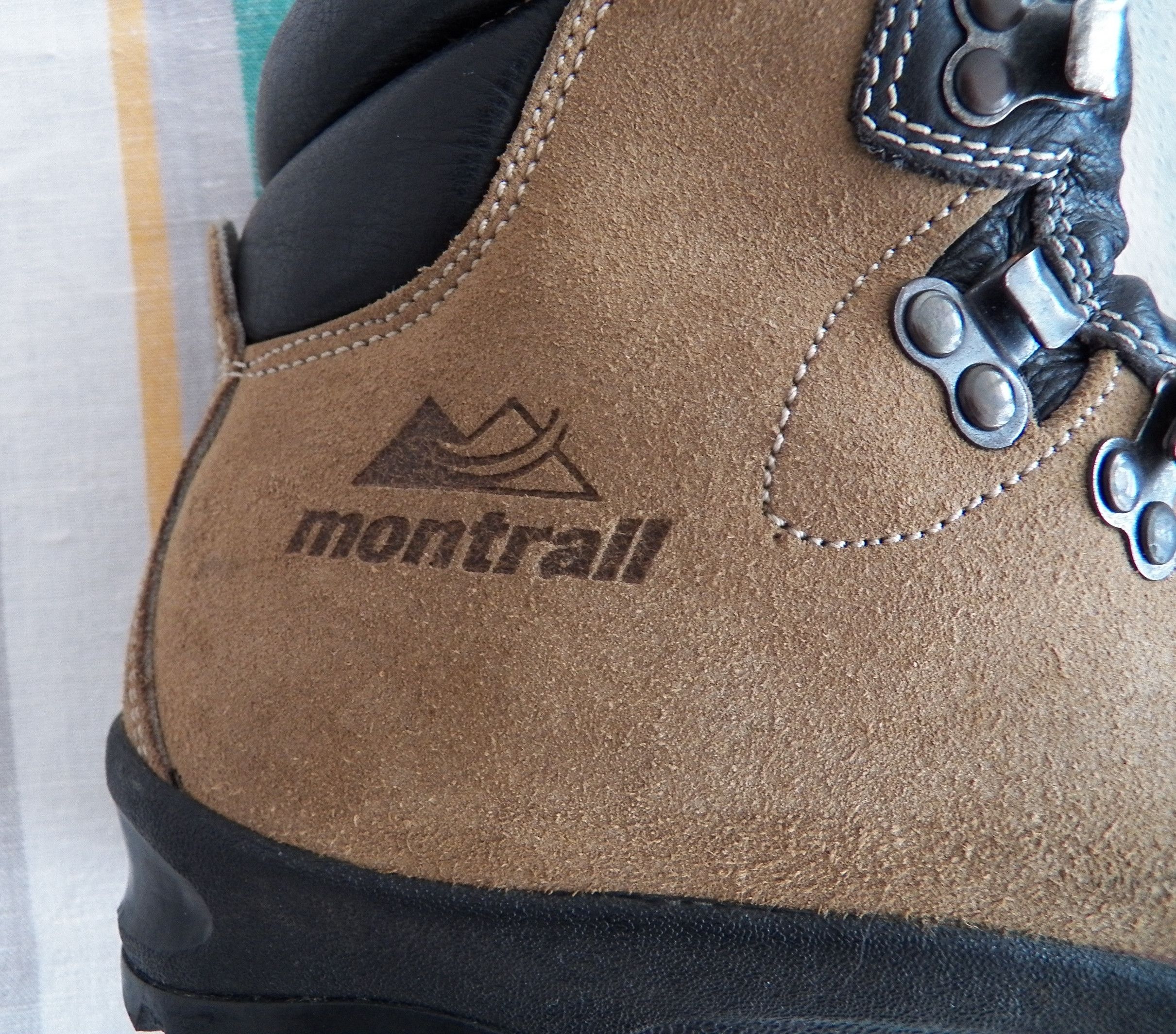 Leather Montrail Vercors Hiking Boots Tan Suede Leather US 6.5 EU 37 Size US 6.5 / IT 36.5 - 3 Thumbnail