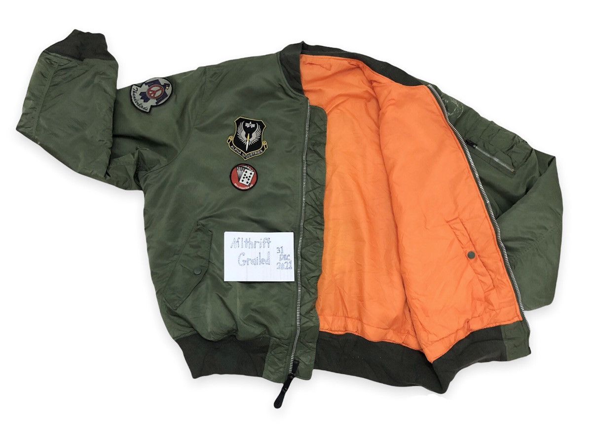 Alpha Industries Alpha Industries Bomber Jacket Thunderbird Reversable Size US XL / EU 56 / 4 - 6 Thumbnail