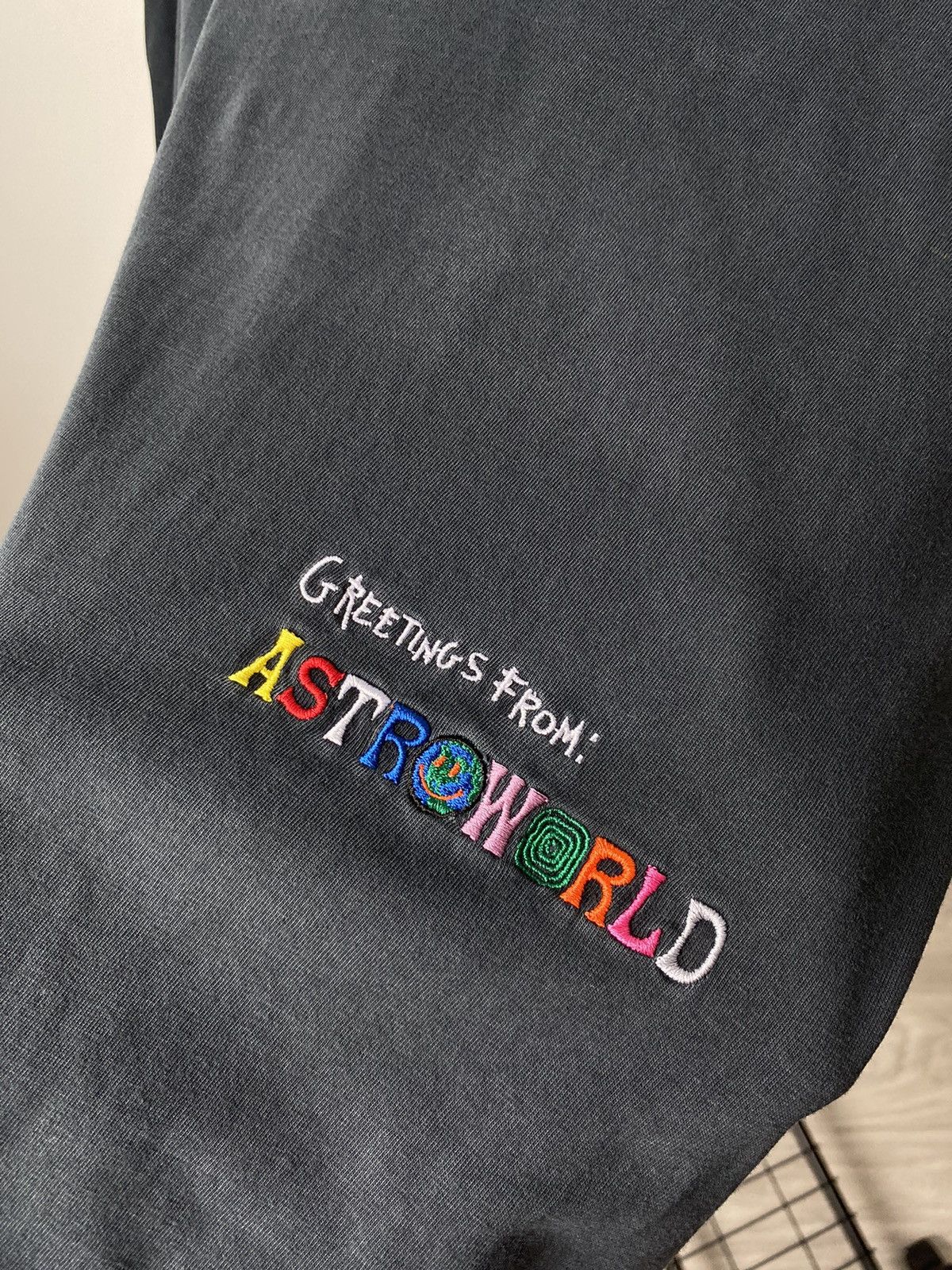 Travis Scott Travis Scott Astroworld Wish You Were Here Faded Merch Tee Size US M / EU 48-50 / 2 - 7 Thumbnail