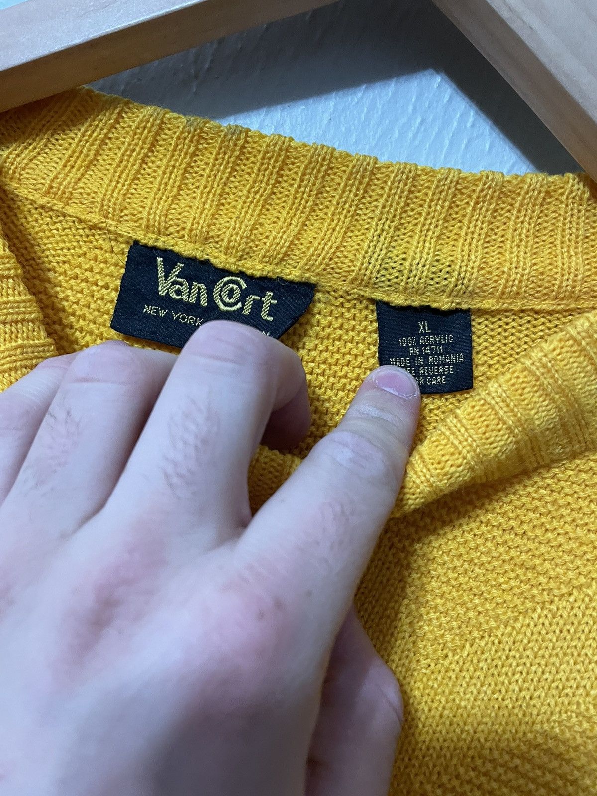 Vintage Vintage Mustard Plug Cable Knit Sweater Size US XL / EU 56 / 4 - 2 Thumbnail