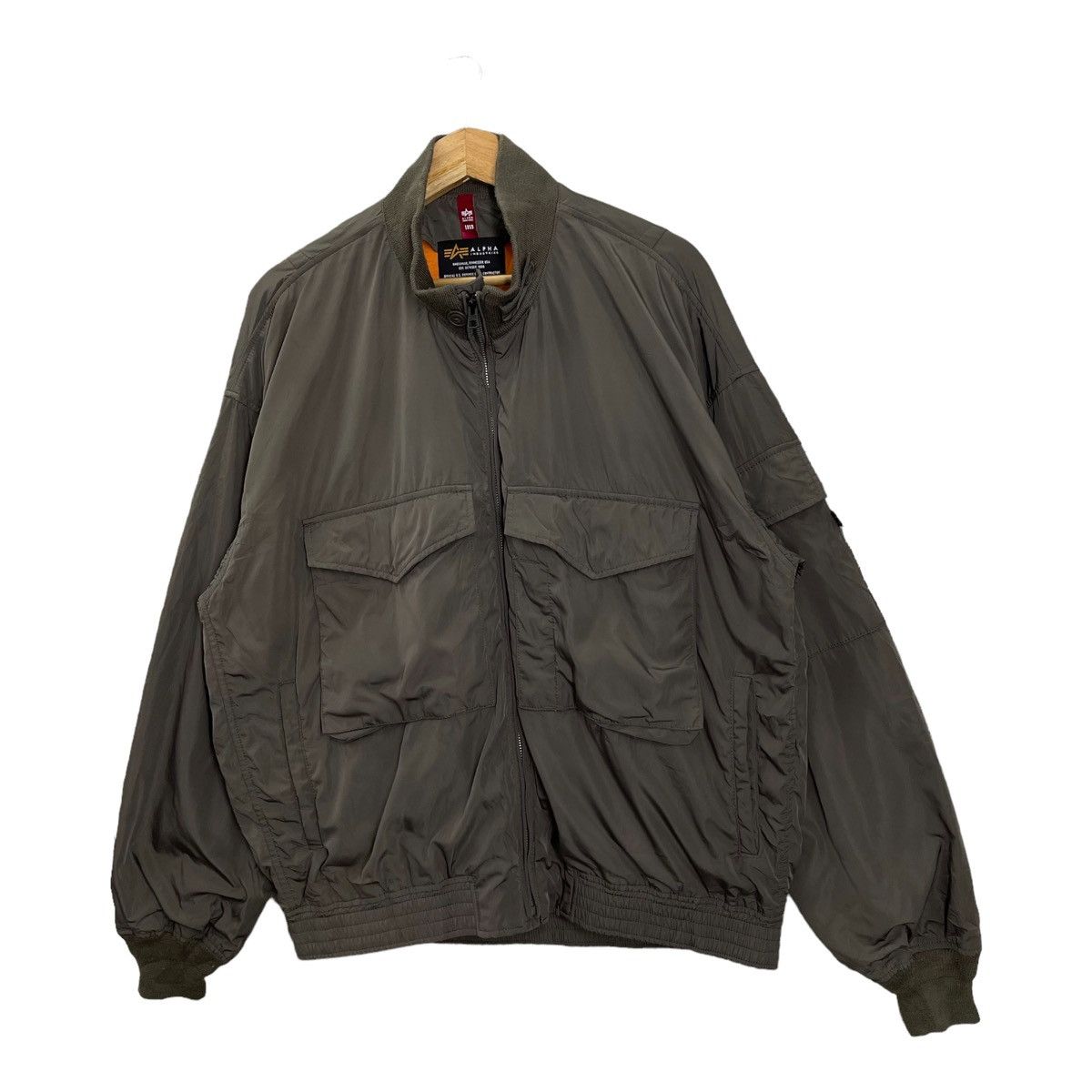 Alpha Industries × Vintage Vintage Alpha Industries Flight Jacket Size L Size US L / EU 52-54 / 3 - 3 Thumbnail