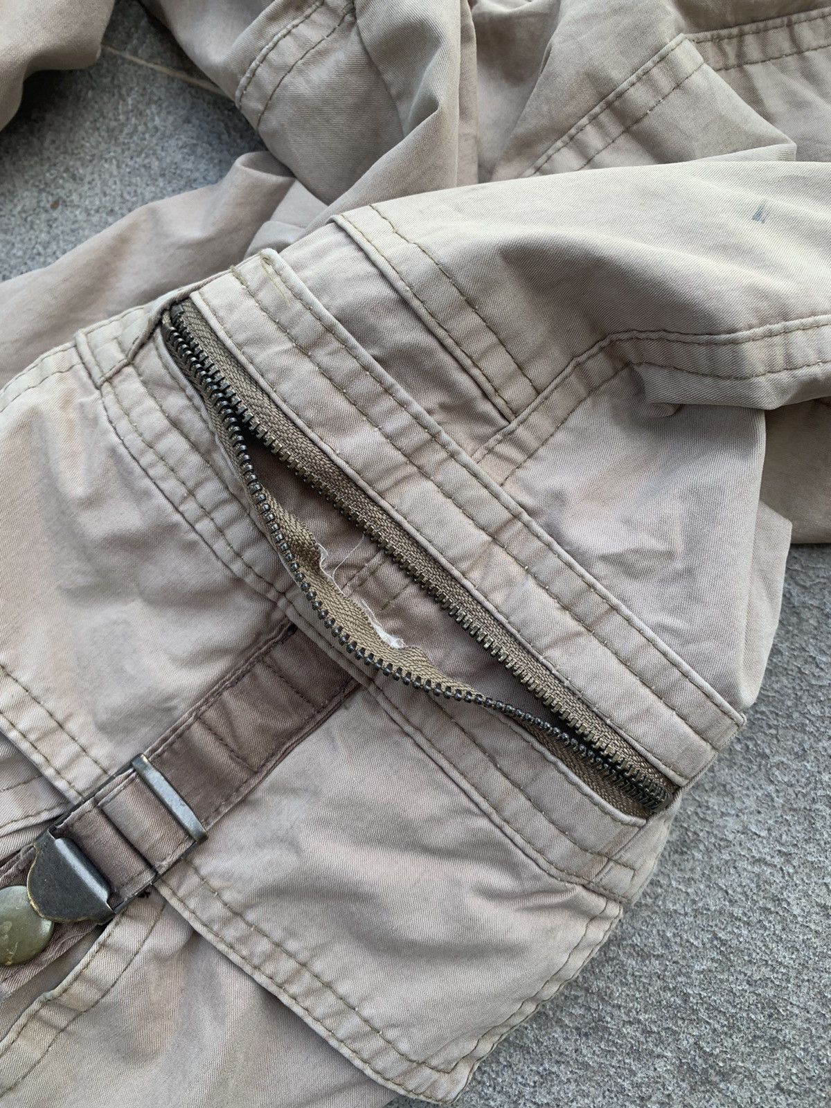 Japanese Brand × Vintage Vintage Luis Cargo Pants Size US 31 - 11 Thumbnail