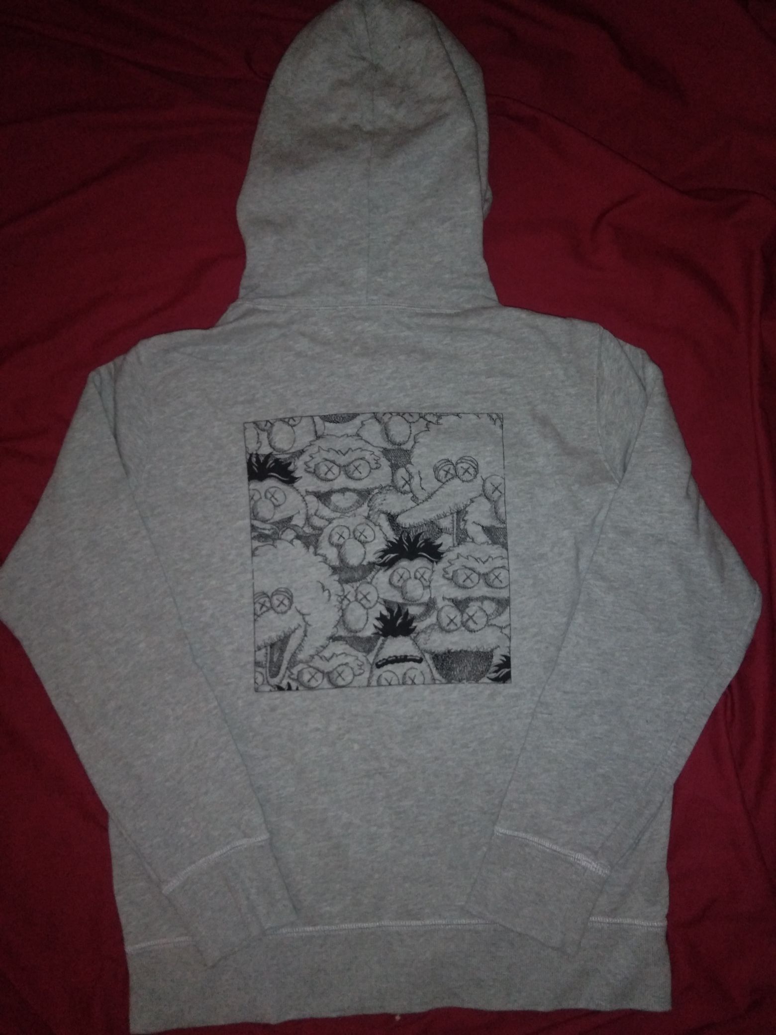 Kaws × Uniqlo Kaws x Sesame Street hoodie artist designer Size US S / EU 44-46 / 1 - 3 Thumbnail