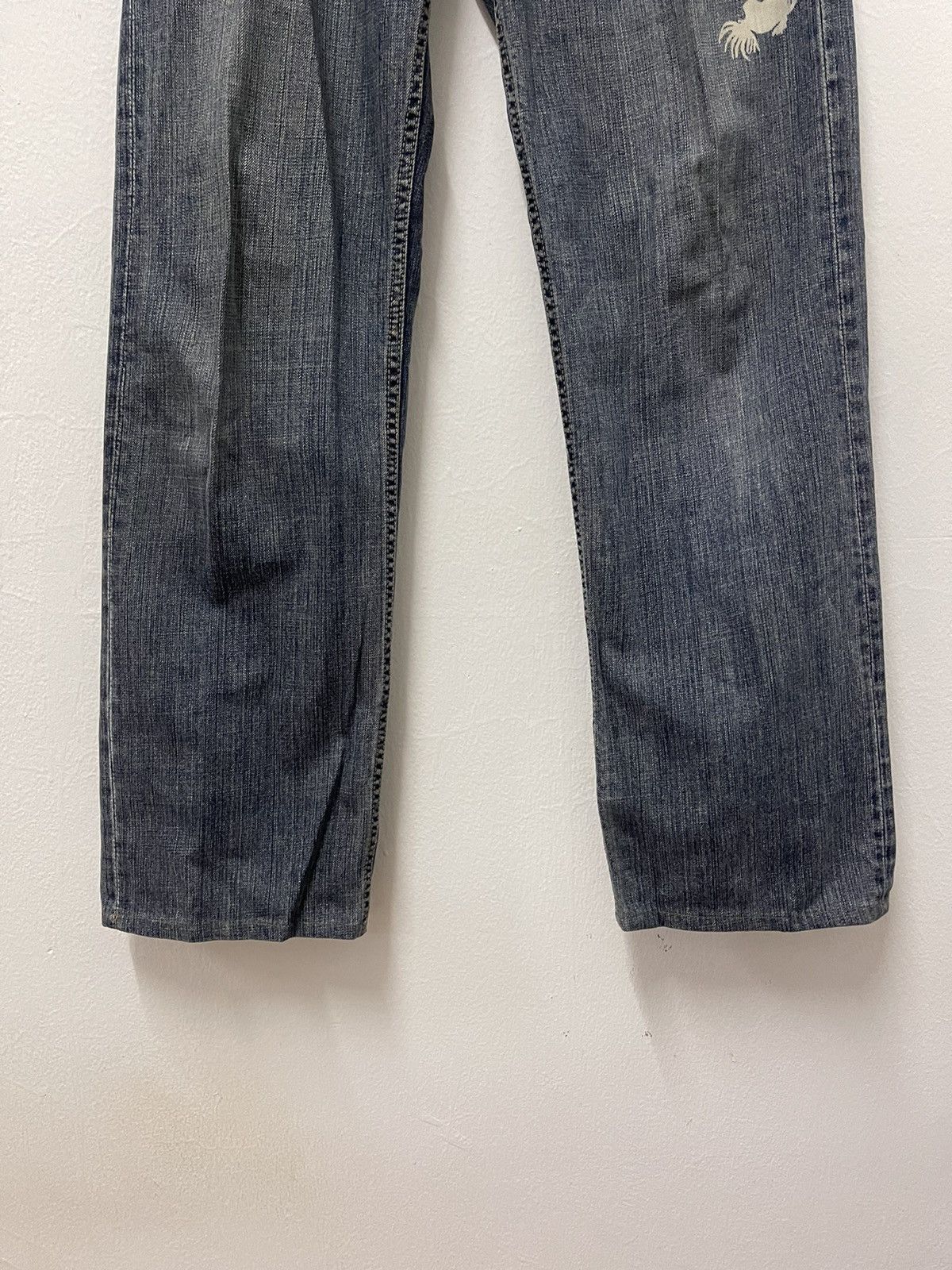 Japanese Brand × Vintage Japanese Tradisional Fish Embroidery Logo Distressed Jeans Size US 31 - 3 Thumbnail