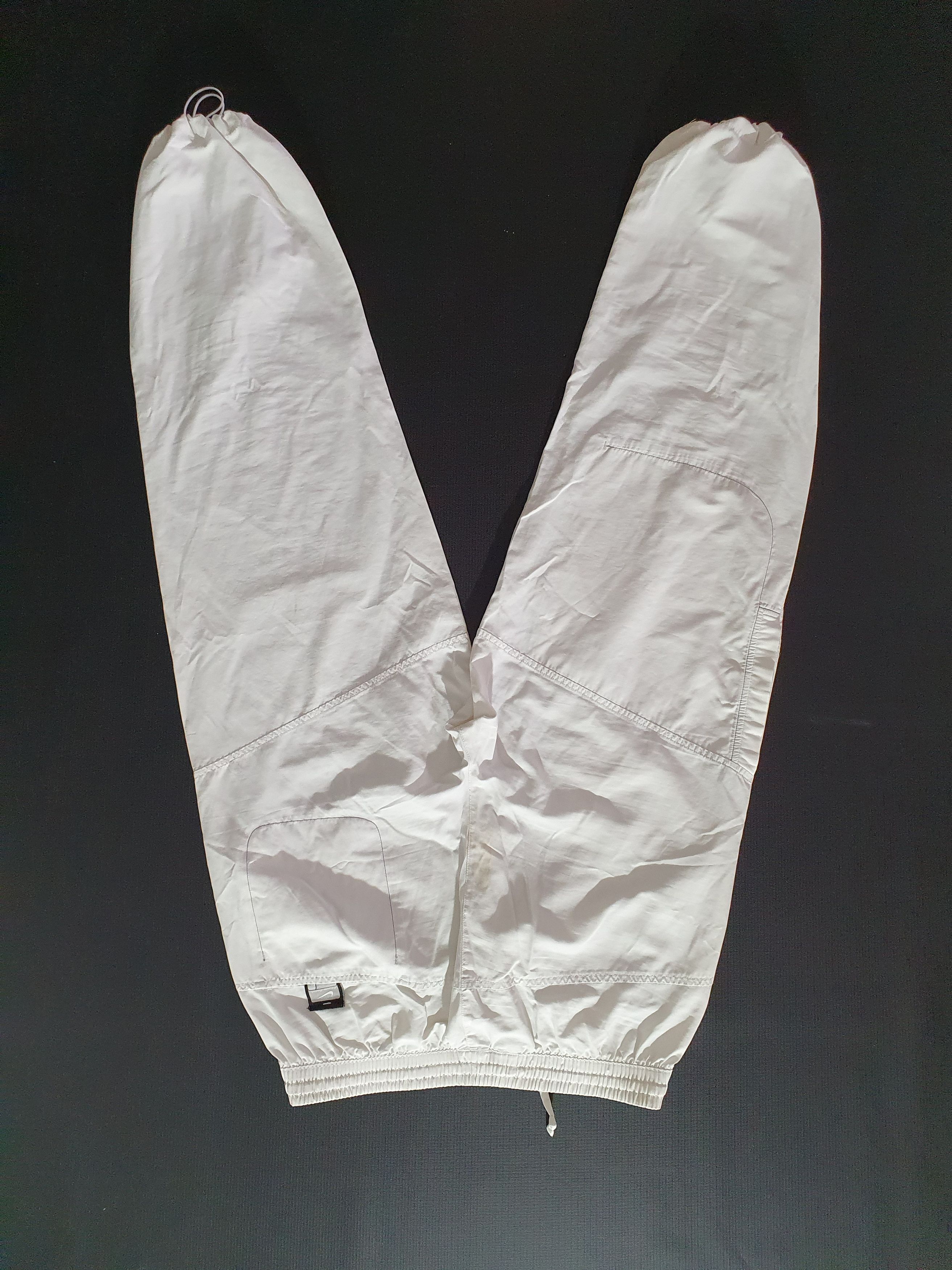 Nike × Vintage 90s Vintage Nike Nylon Sport Training Pants White Size US 32 / EU 48 - 5 Thumbnail