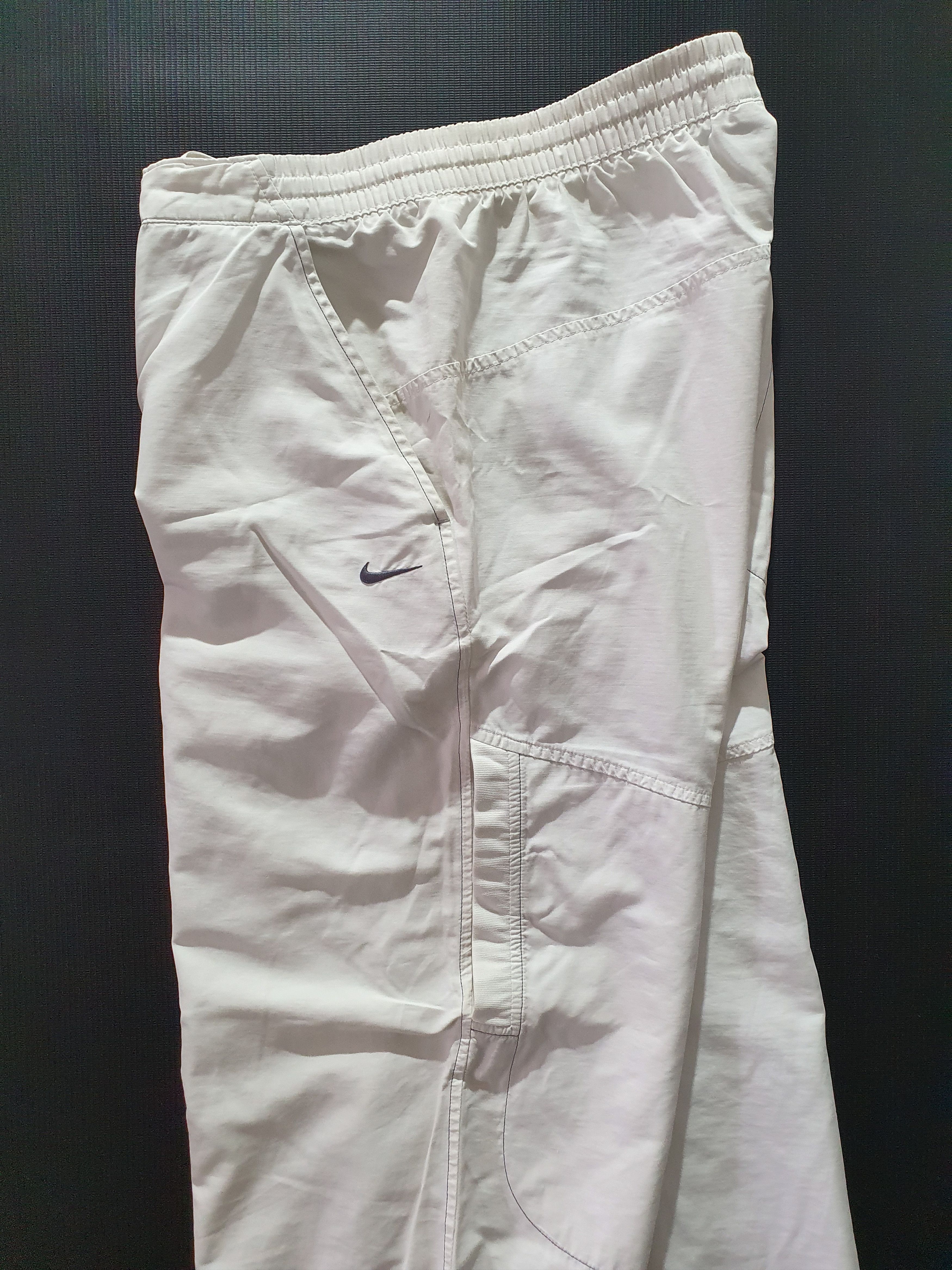 Nike × Vintage 90s Vintage Nike Nylon Sport Training Pants White Size US 32 / EU 48 - 4 Thumbnail