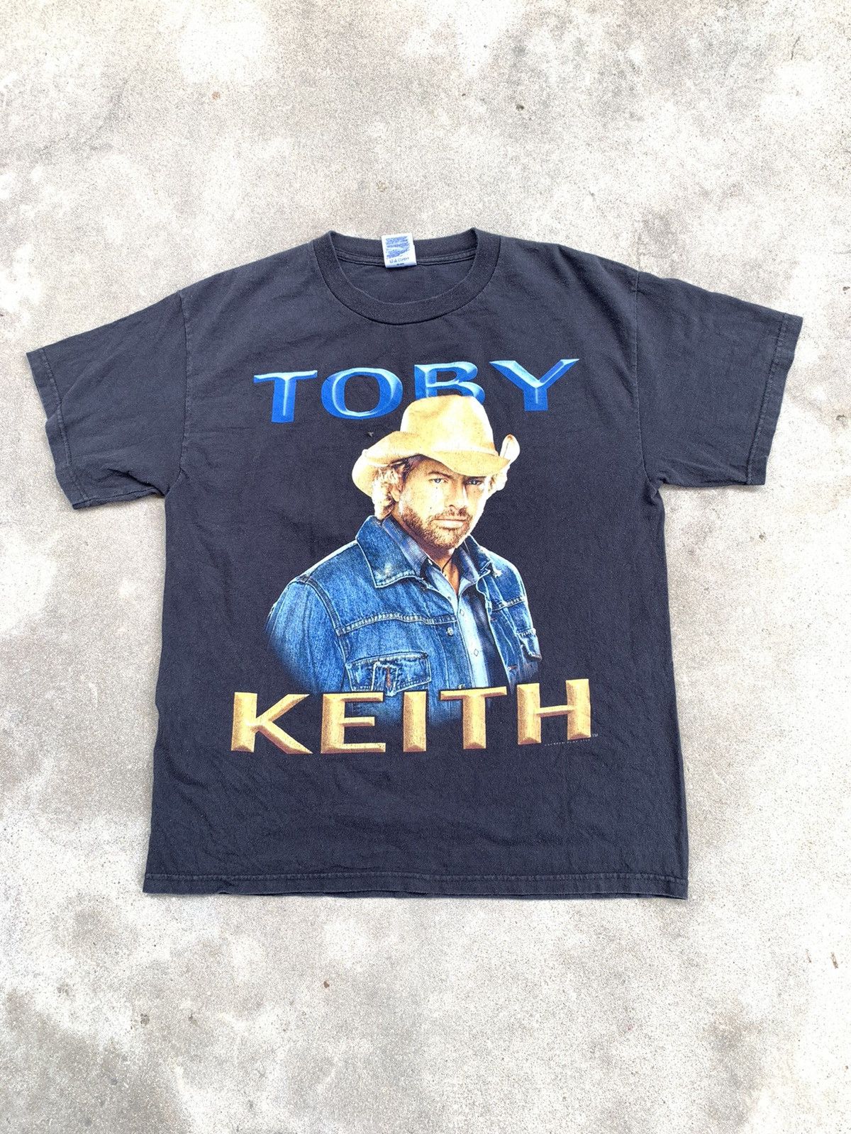 Band Tees Vintage Y2K Faded Black Toby Keith American Country Tshirt Size US M / EU 48-50 / 2 - 1 Thumbnail