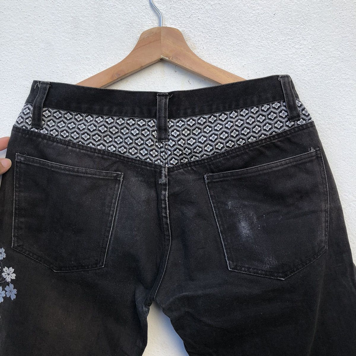 Japanese Brand MEMORY SPECIAL SUKAJAN SHORT DENIM BIG LOGO FISH COILS Size US 31 - 9 Thumbnail