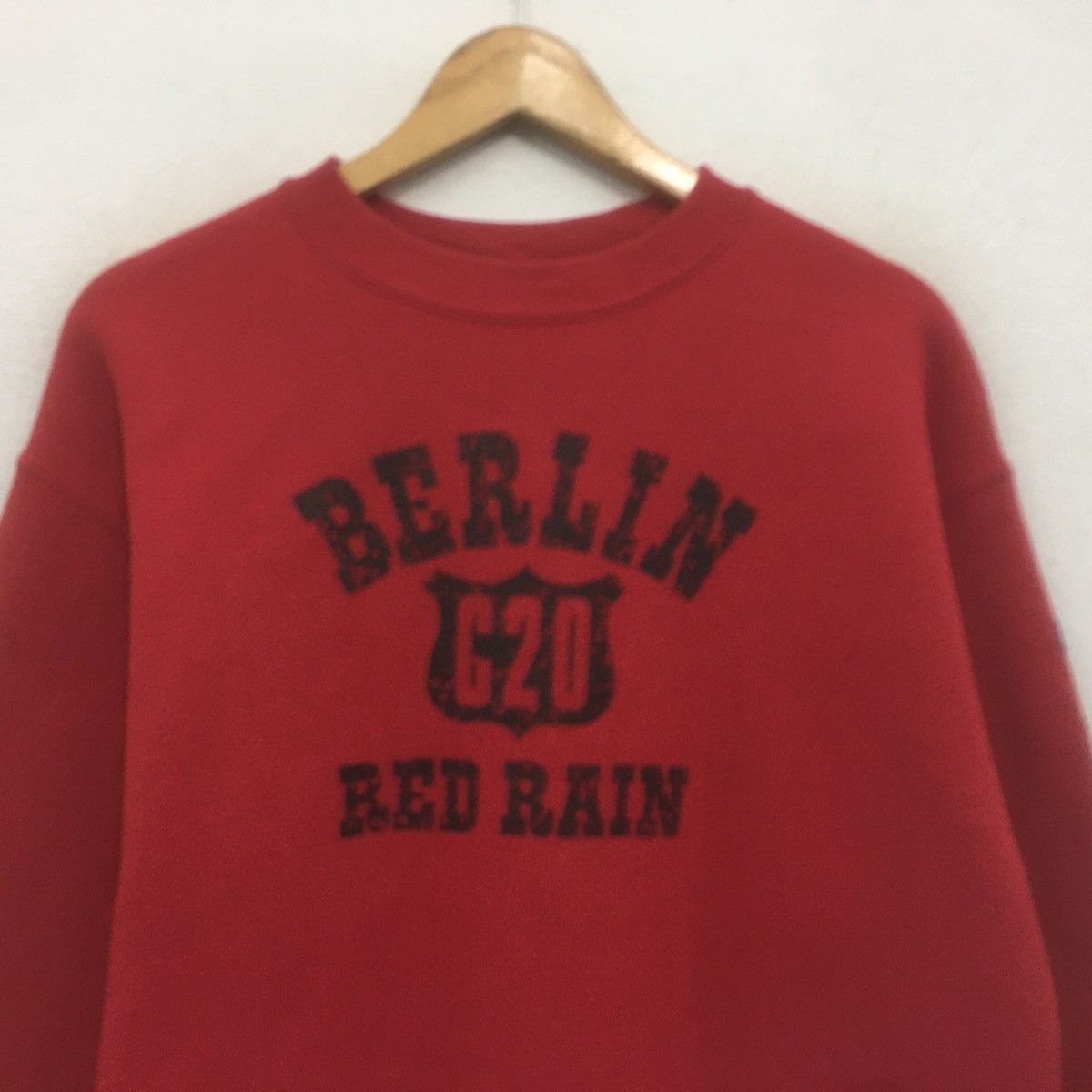 Edwin × Vintage Vintage EDWIN Sweatshirt Crewneck Spellout Berlin Red Rain Size US M / EU 48-50 / 2 - 3 Thumbnail