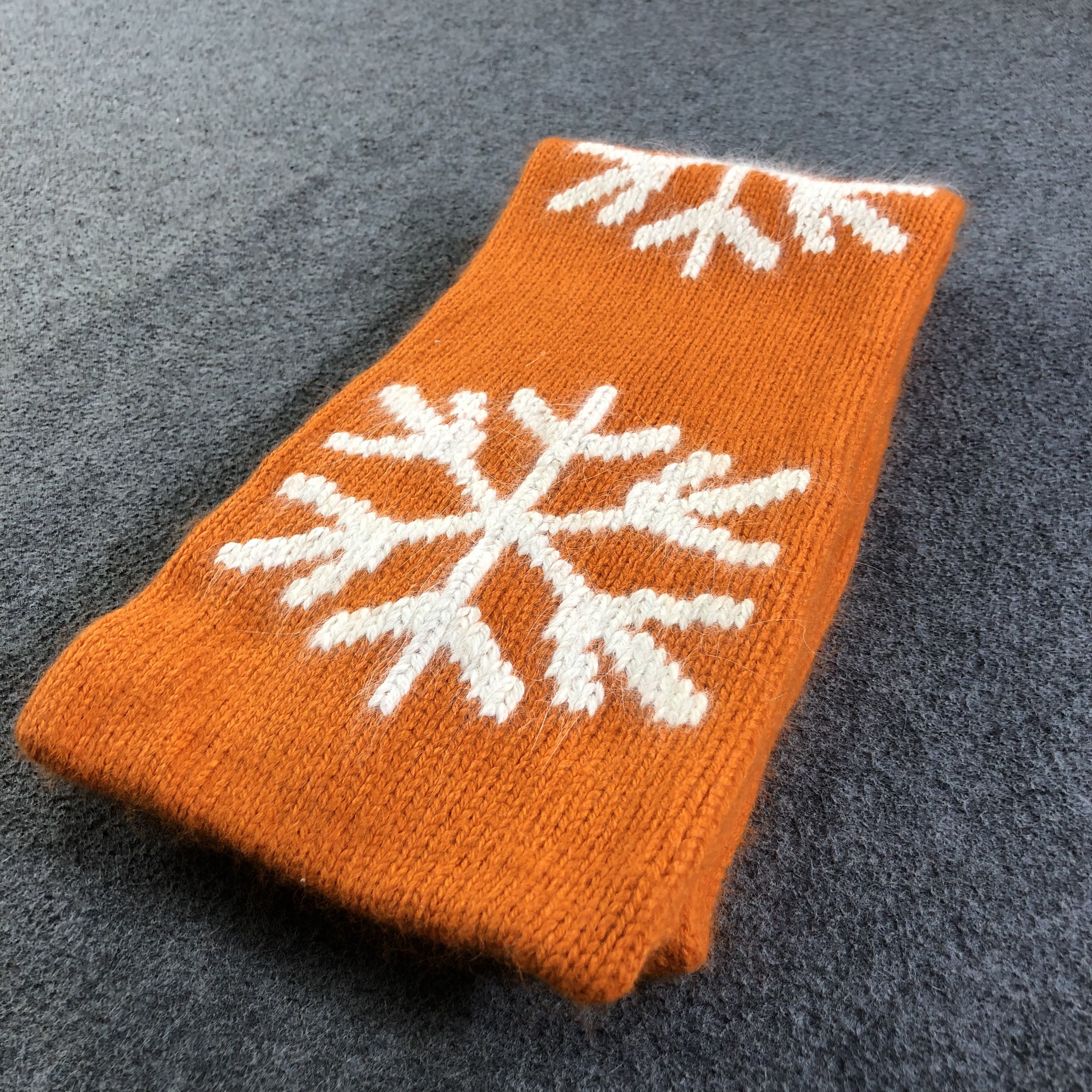 Gap GAP Snow Flakes Orange Wool Scarf Muffler V1232 Size ONE SIZE - 2 Thumbnail
