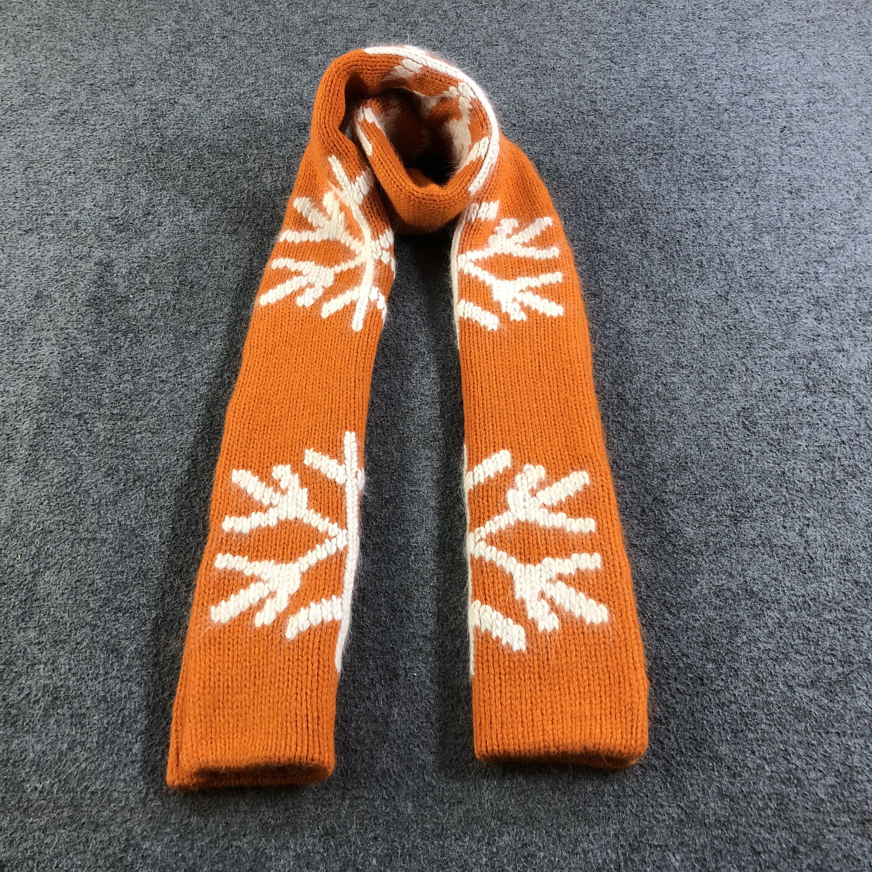 Gap GAP Snow Flakes Orange Wool Scarf Muffler V1232 Size ONE SIZE - 1 Thumbnail