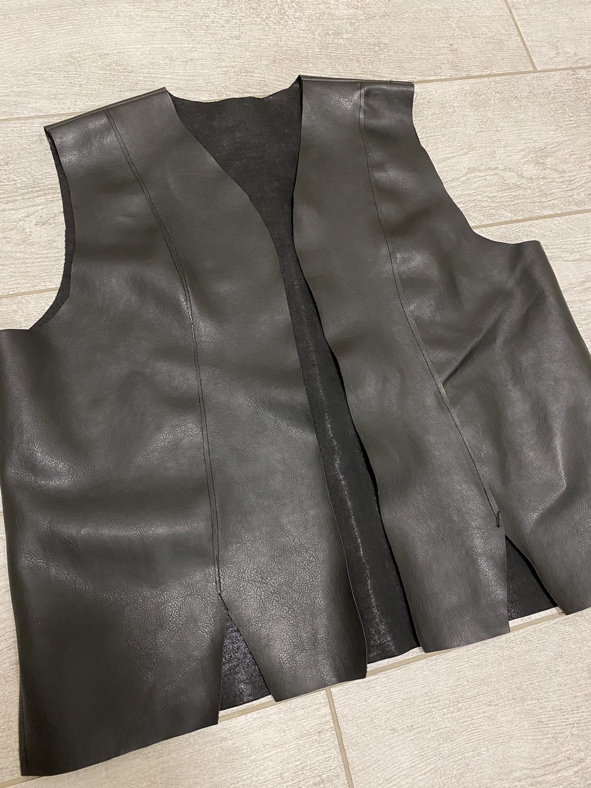 Japanese Brand × Vintage Vintage Leather Vest Size US M / EU 48-50 / 2 - 2 Thumbnail