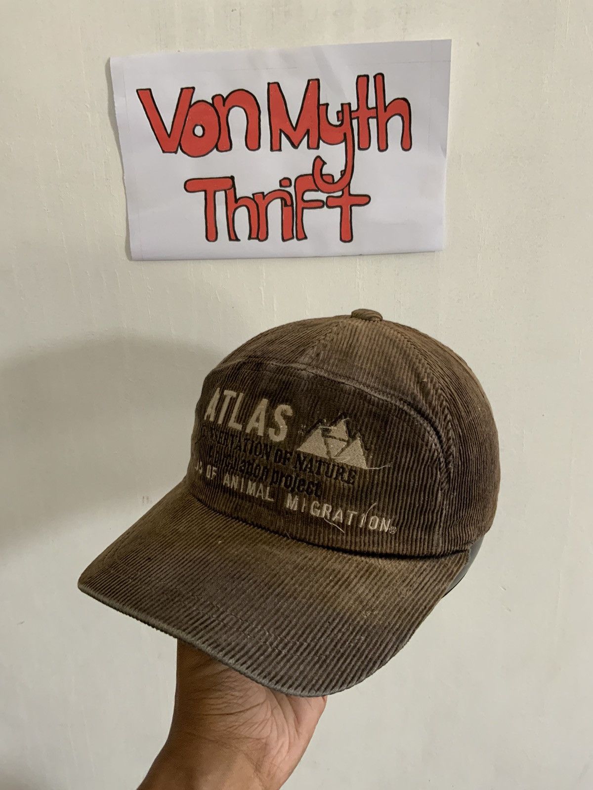 Vintage Vintage Atlas of Animal Fade Rusty Corduroi Ski Hat Size ONE SIZE - 1 Thumbnail