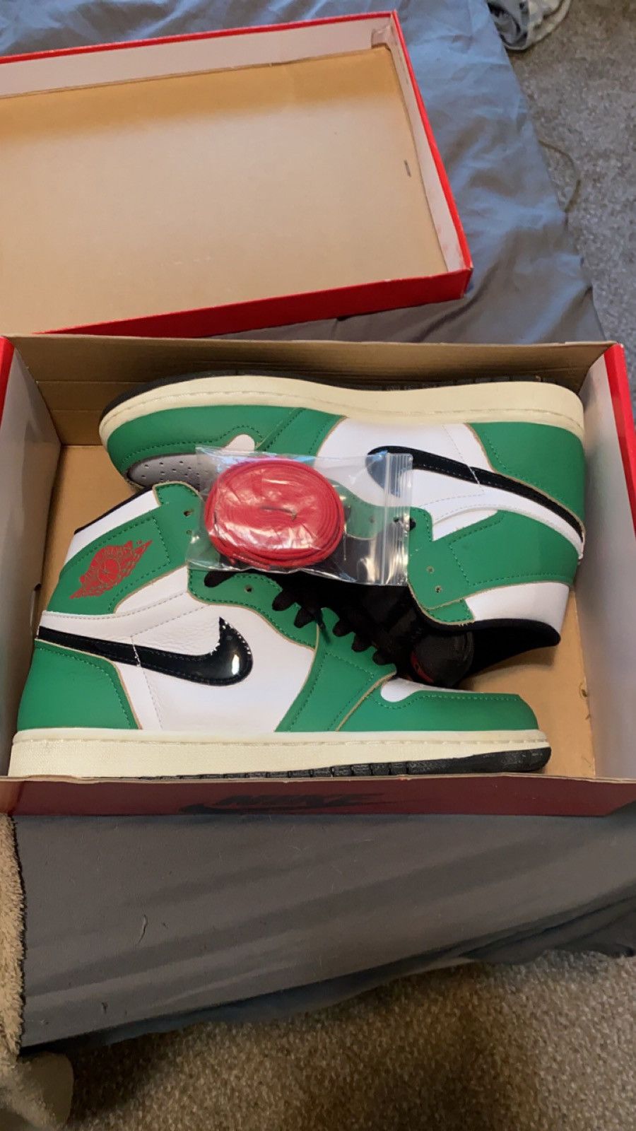 Jordan 1 Retro “Lucky Green”