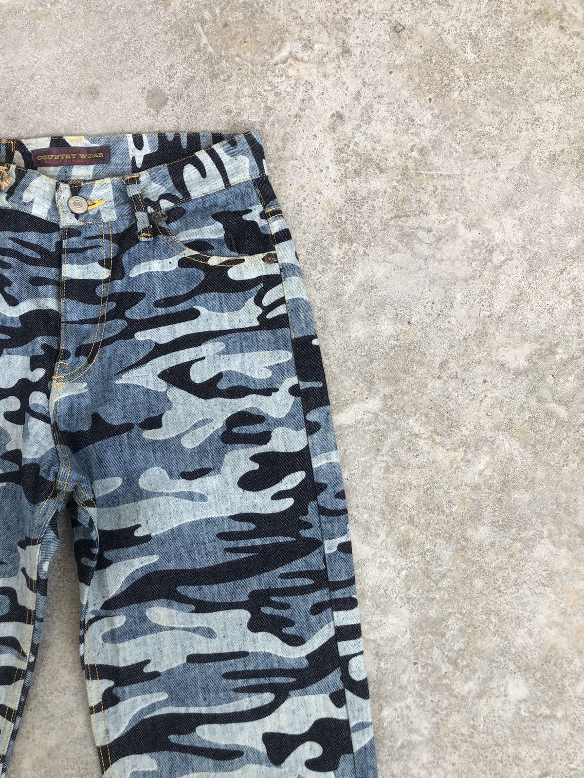 Who Decides War Japanese Ozone Community Flared Jeans Size US 26 / EU 42 - 5 Thumbnail