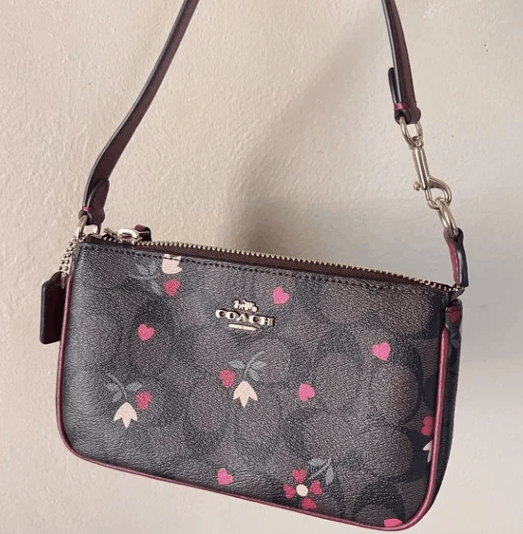 CF160 COACH★Heart Pouch deals