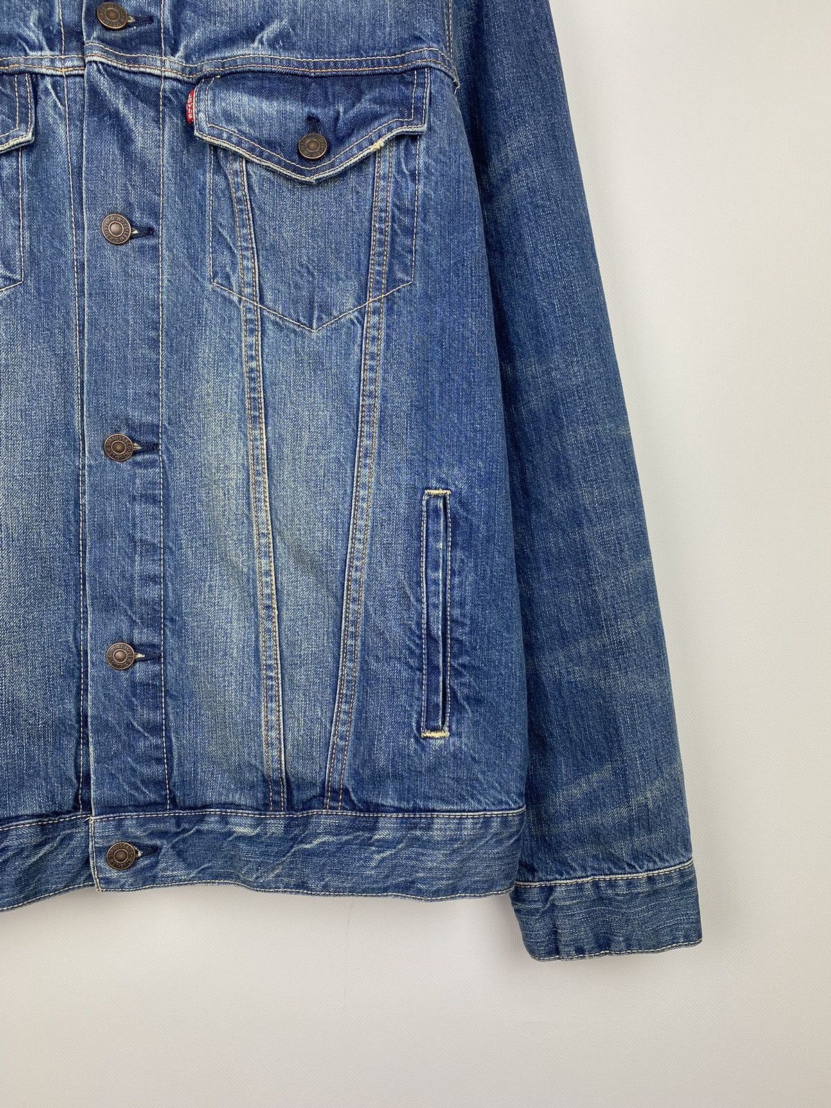 Levi's × Vintage Vintage Levi’s men’s denim trucker jacket size Xl Size US XL / EU 56 / 4 - 8 Thumbnail