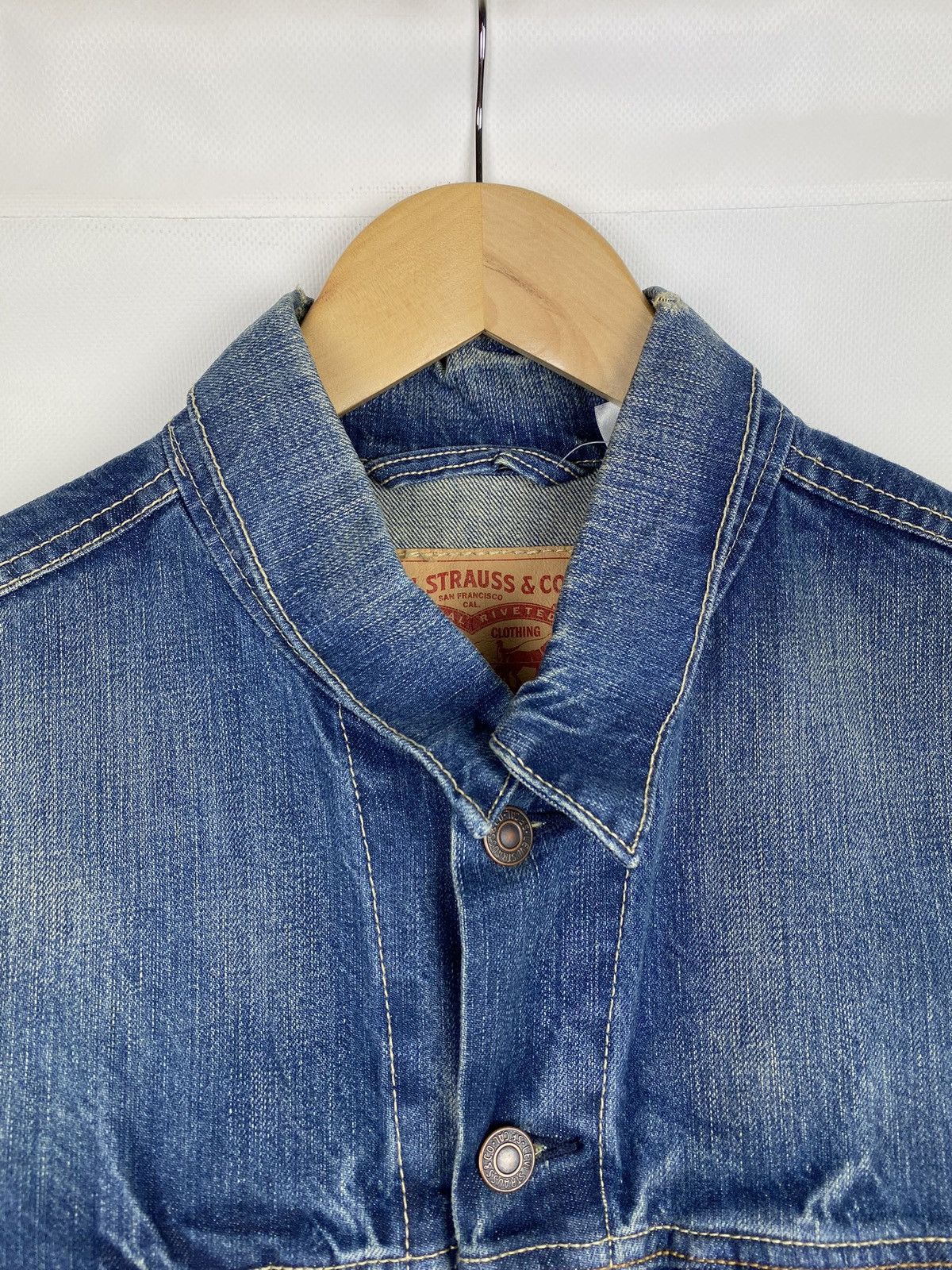Levi's × Vintage Vintage Levi’s men’s denim trucker jacket size Xl Size US XL / EU 56 / 4 - 12 Thumbnail