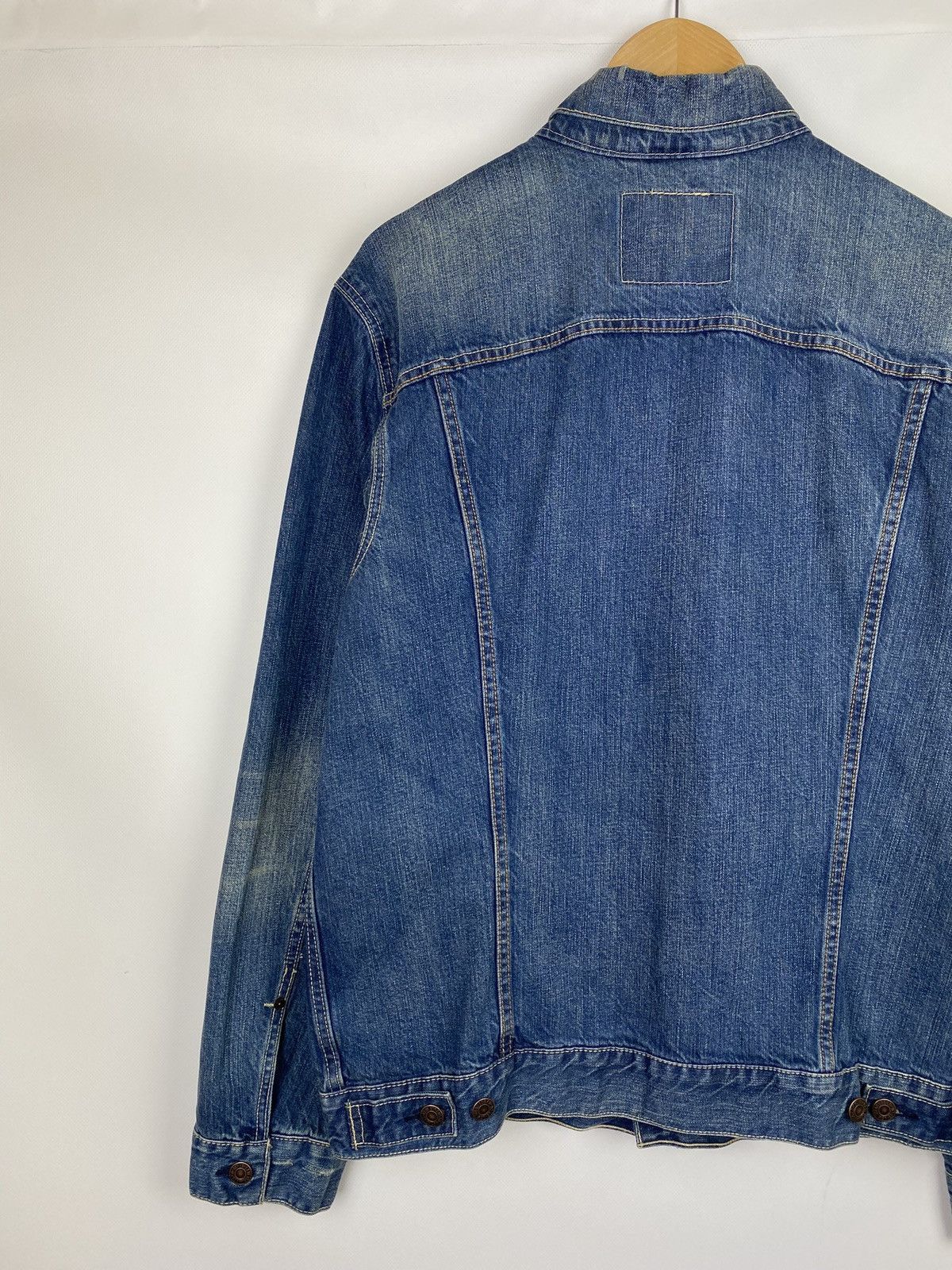 Levi's × Vintage Vintage Levi’s men’s denim trucker jacket size Xl Size US XL / EU 56 / 4 - 14 Thumbnail