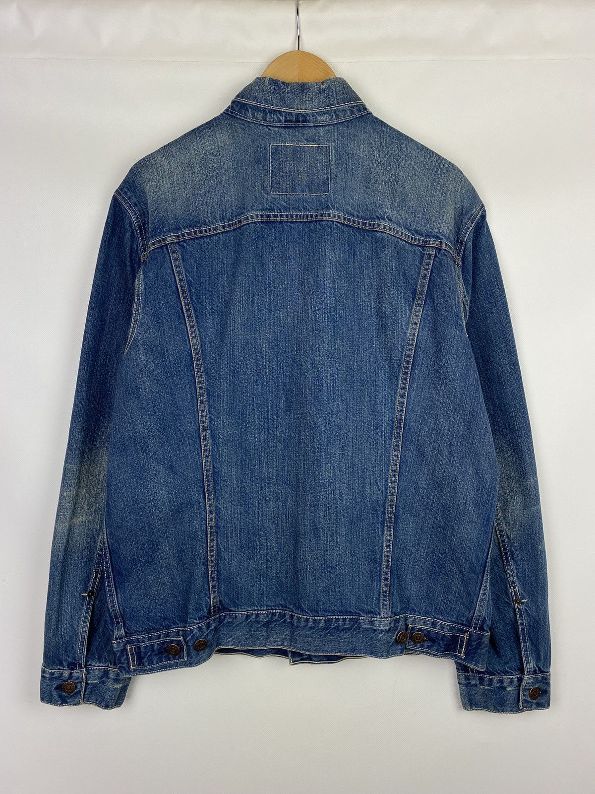 Levi's × Vintage Vintage Levi’s men’s denim trucker jacket size Xl Size US XL / EU 56 / 4 - 13 Thumbnail