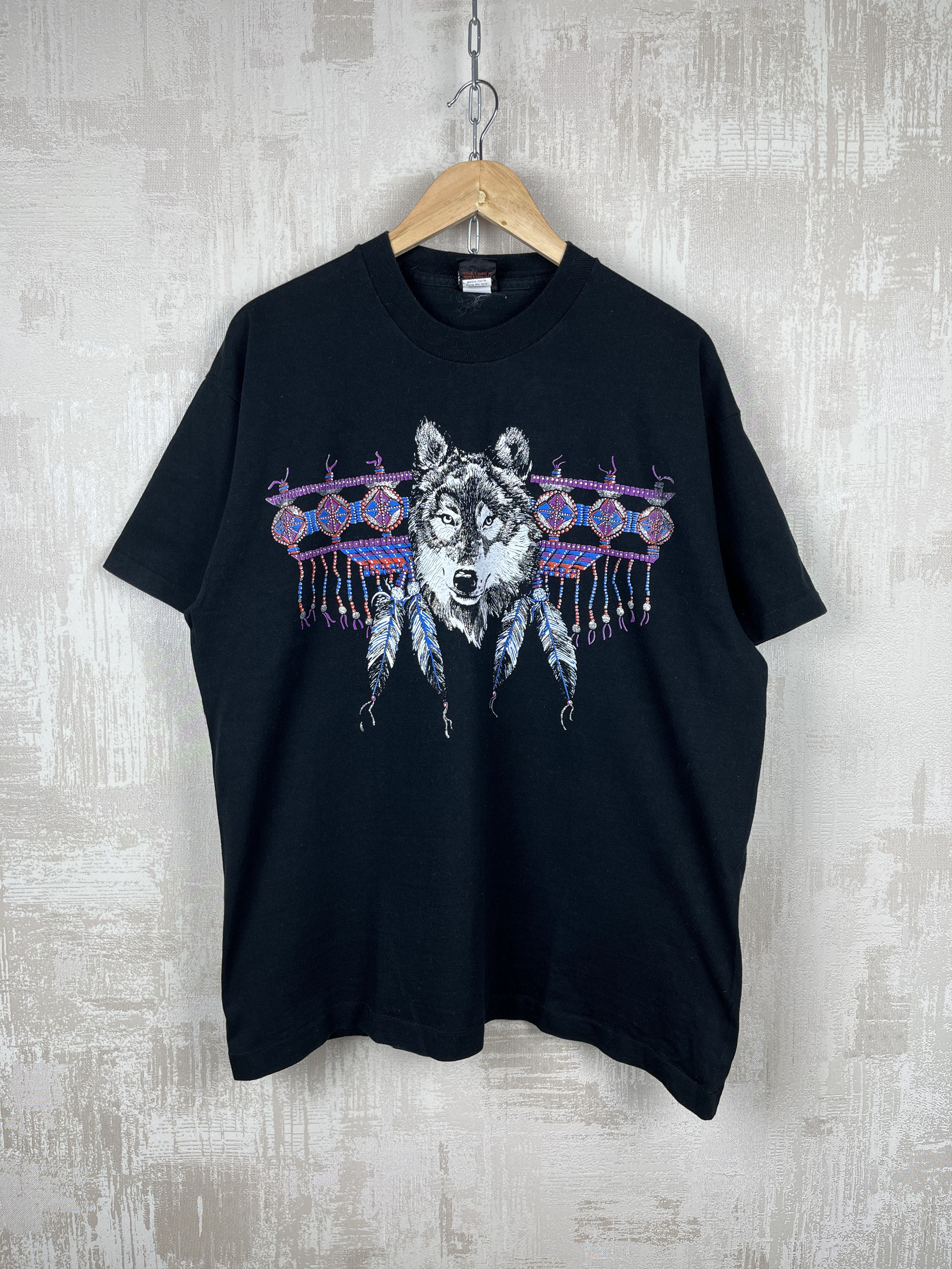 Vintage Vintage Wolf American Indians Dreamcatcher T-shirt Size US XL / EU 56 / 4 - 2 Thumbnail
