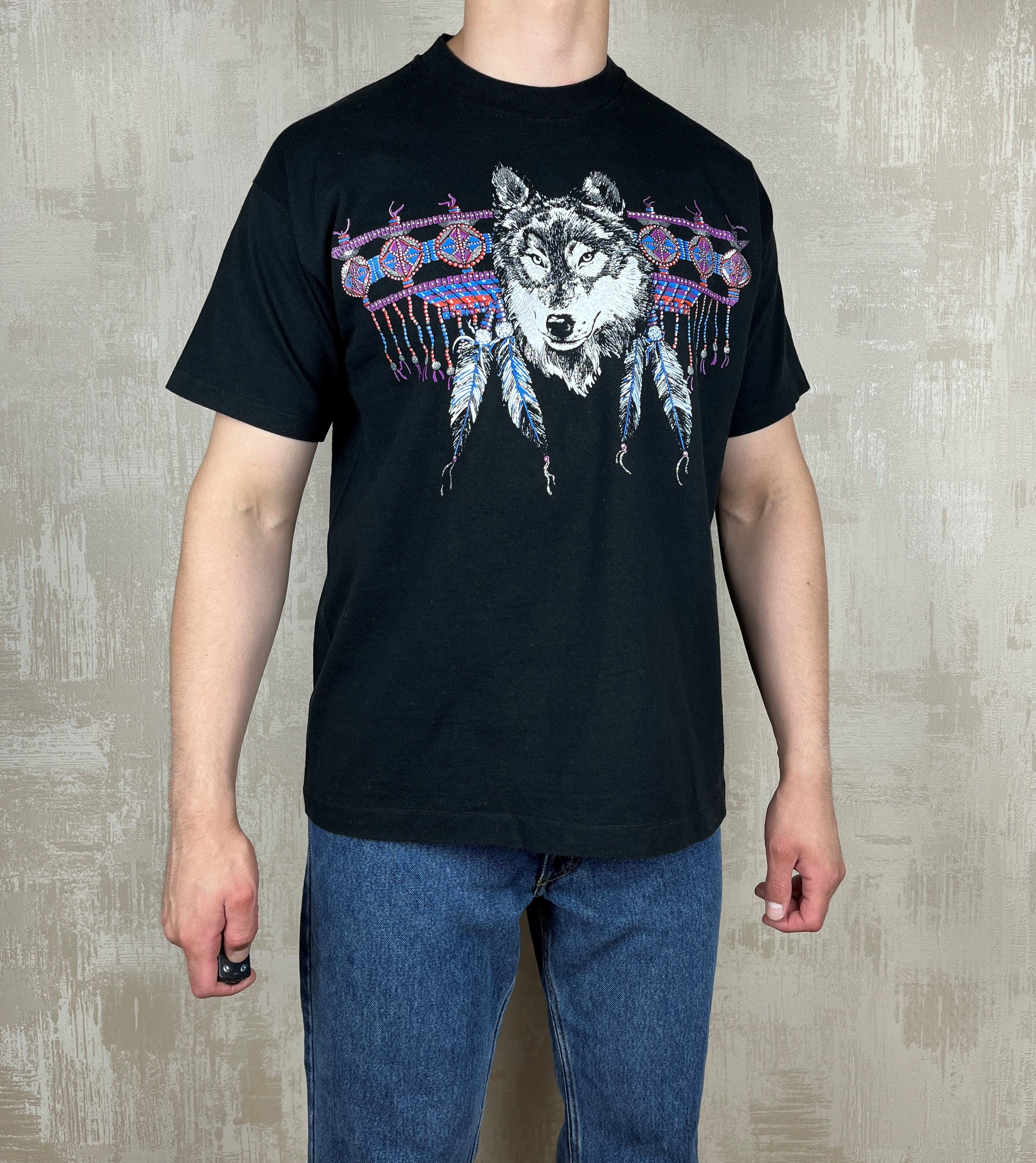 Vintage Vintage Wolf American Indians Dreamcatcher T-shirt Size US XL / EU 56 / 4 - 3 Thumbnail