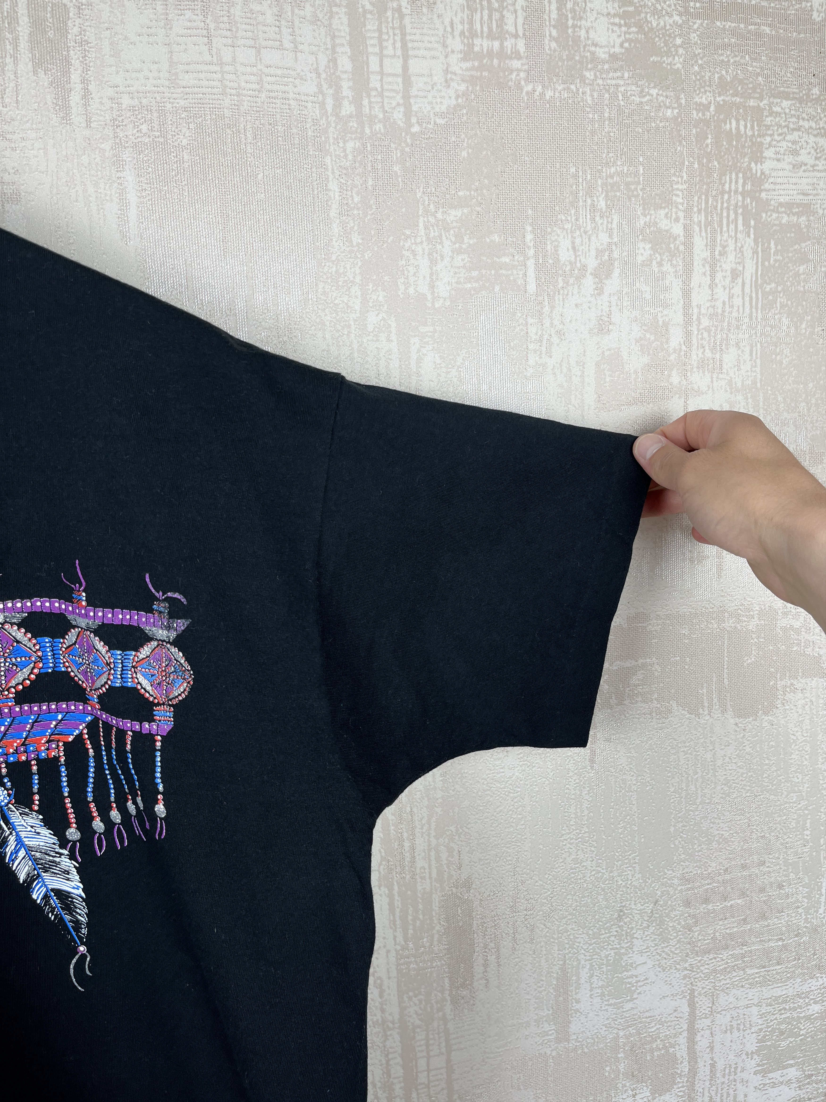 Vintage Vintage Wolf American Indians Dreamcatcher T-shirt Size US XL / EU 56 / 4 - 10 Thumbnail