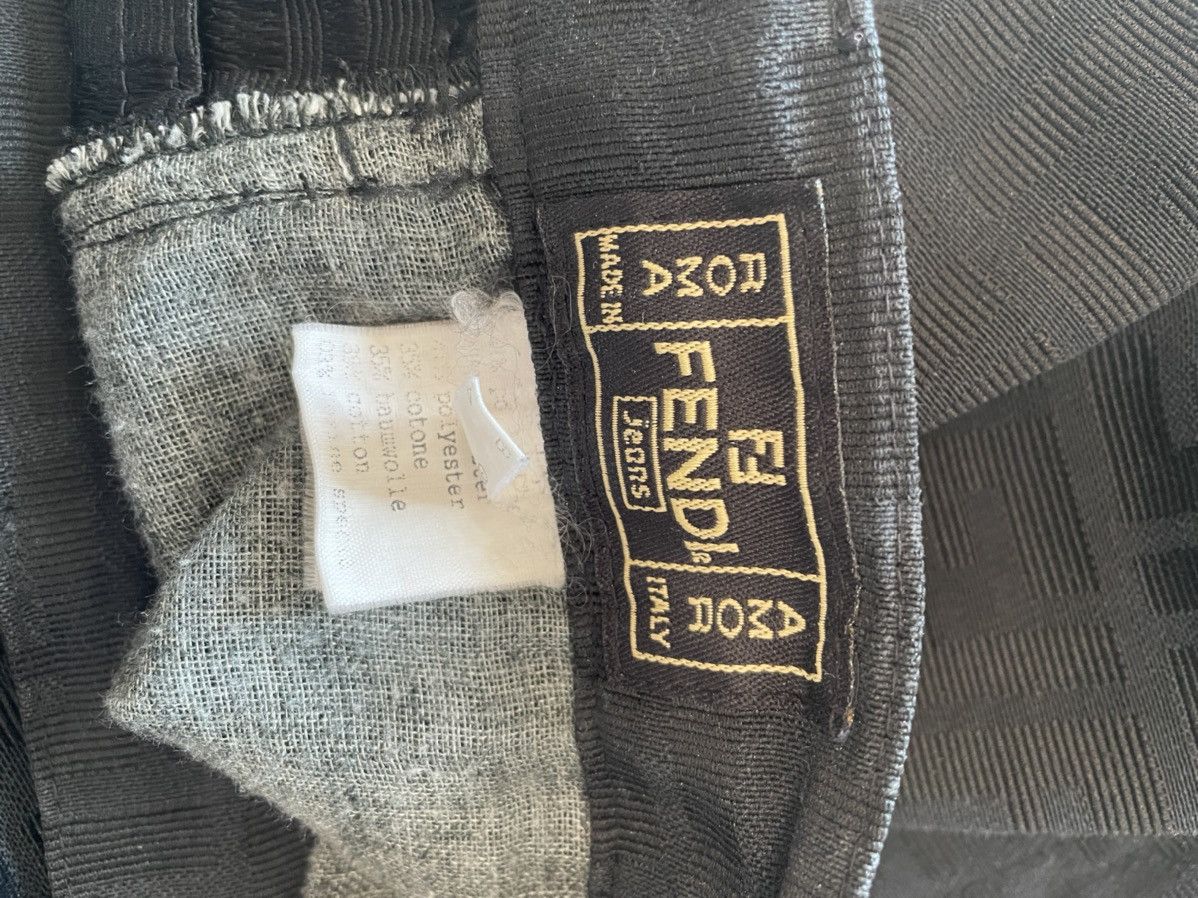 Fendi × Vintage Vintage Fendi Zucca Monogram Denim Jeans Size 24" / US 00 / IT 34 - 5 Thumbnail