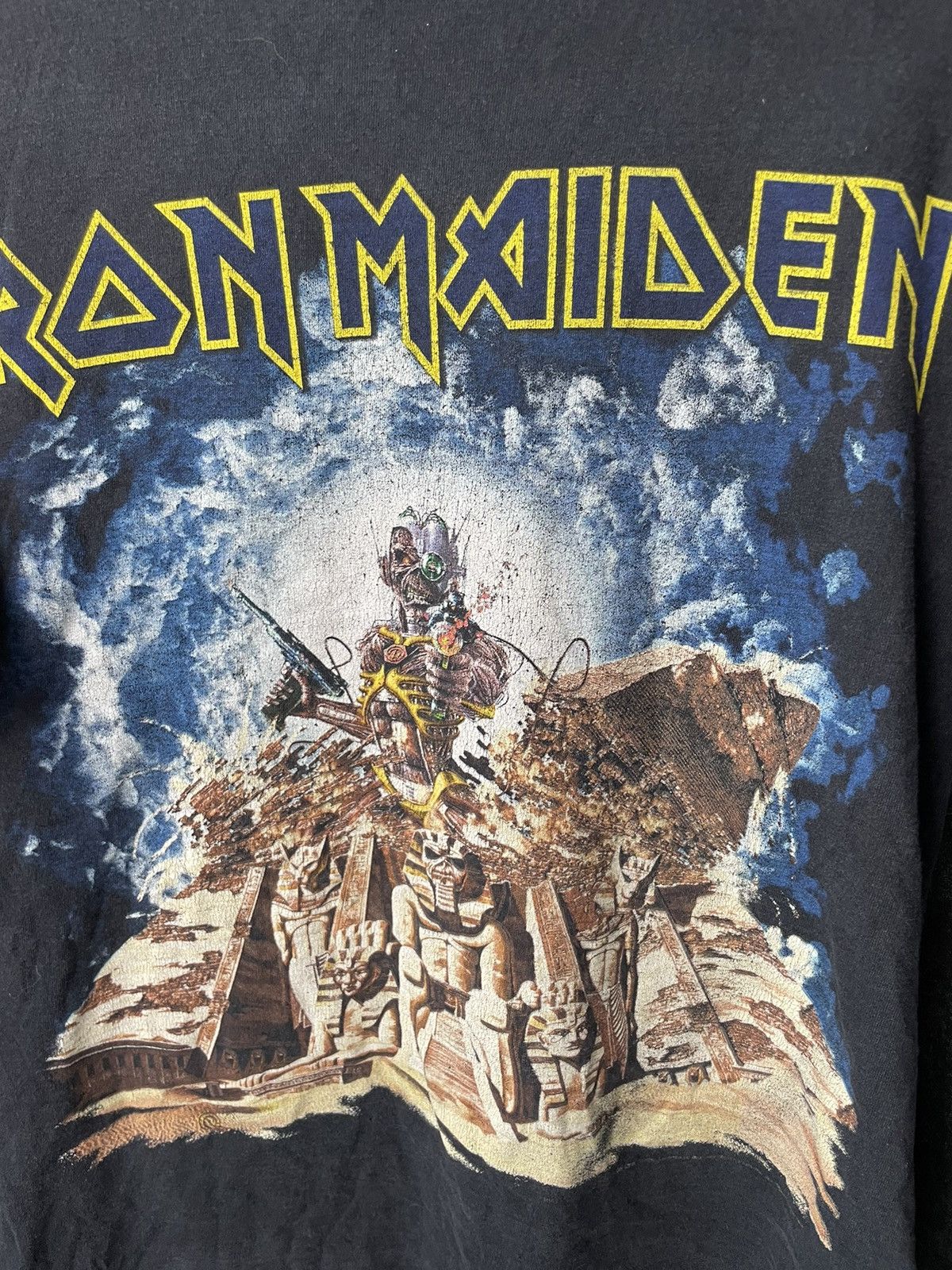 Band Tees 2000s Iron Maiden powerslave tee Size US M / EU 48-50 / 2 - 2 Thumbnail