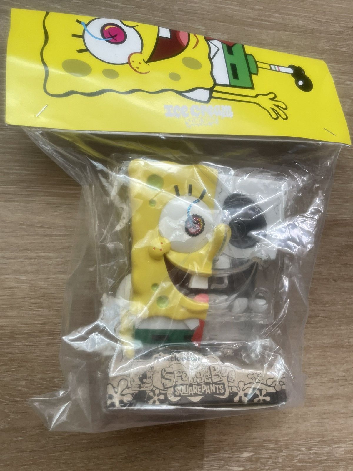 Icecream ICE CREAM SPONGEBOB SECRET BASE X-RAY TOY - YELLOW / O/S Size ONE SIZE - 4 Thumbnail