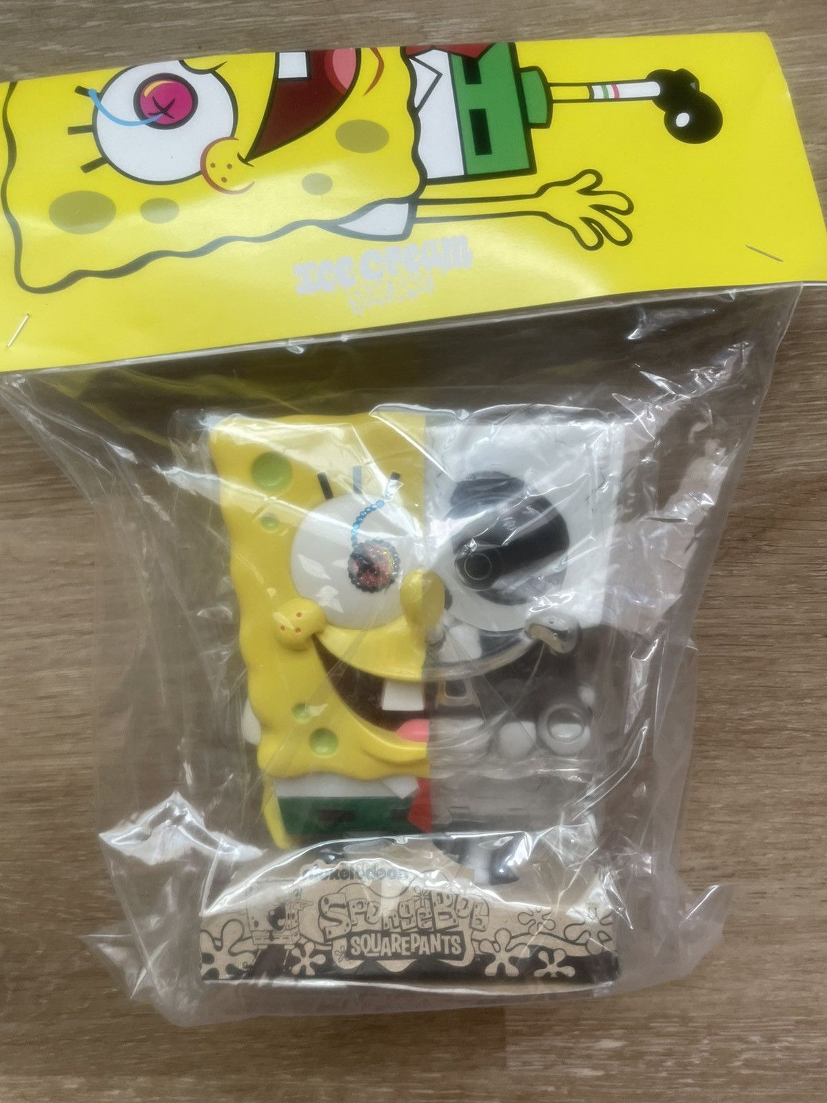 Icecream ICE CREAM SPONGEBOB SECRET BASE X-RAY TOY - YELLOW / O/S